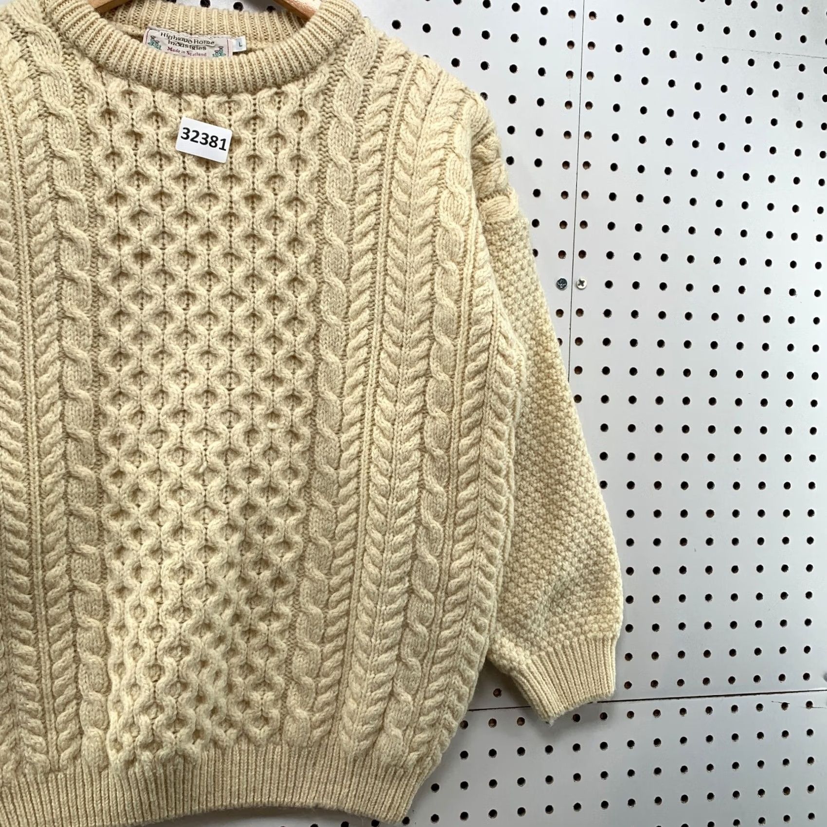 Highland 2000 Highland Home Industries VINTAGE Knit Sweater Womens L Wool Fisherman Beige 20x24.5 Size L / US 10 / IT 46 - 4 Thumbnail