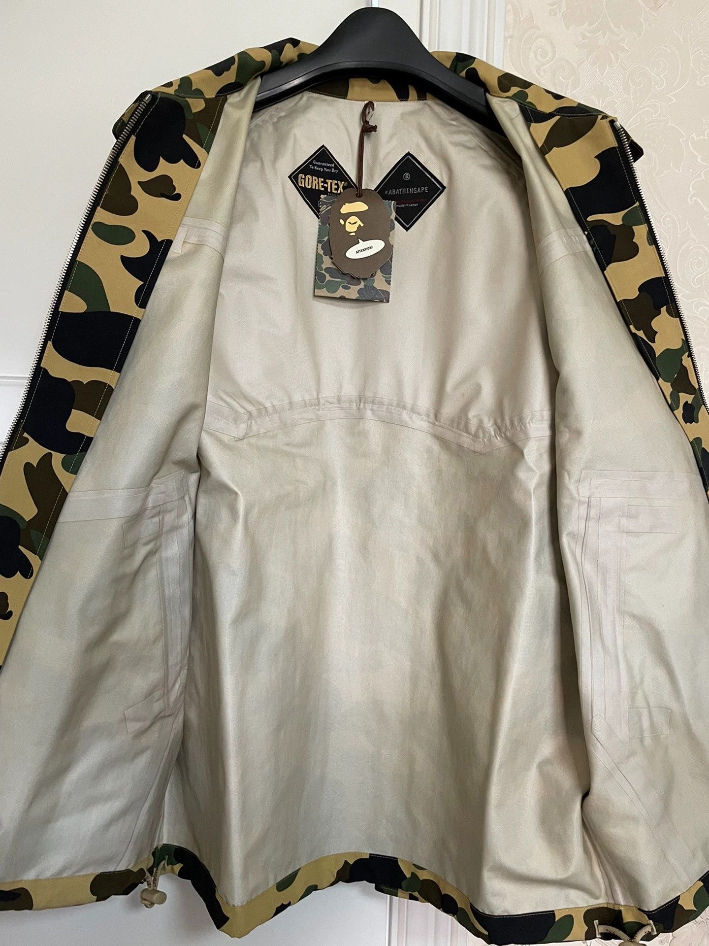 Bape BAPE Early Yellow Camo GORE-TEX Jacket M Size US M / EU 48-50 / 2 - 4 Thumbnail