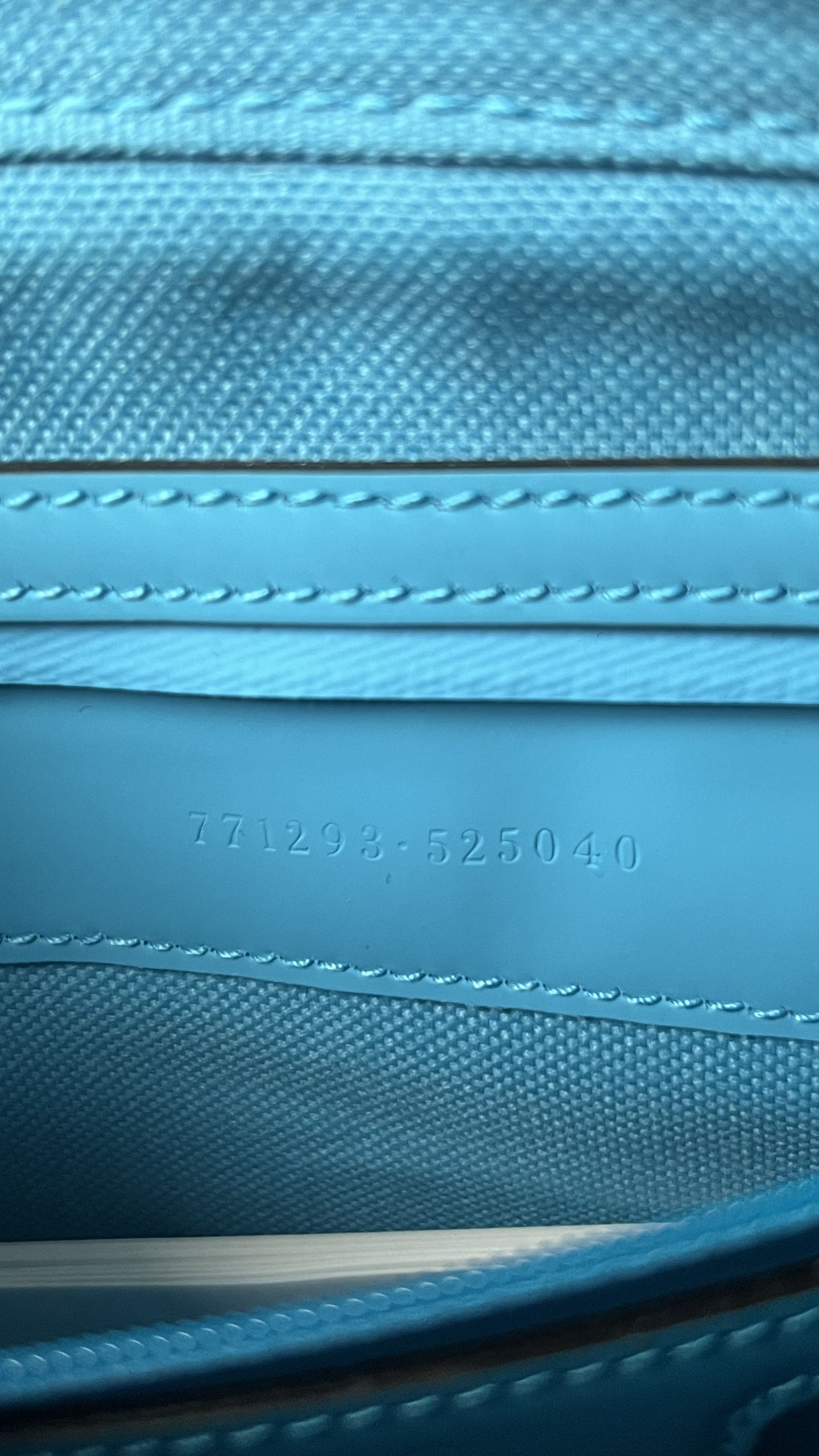 Gucci Gucci Front Zip GG Rubber Effect Bag – Light Blue Size ONE SIZE - 16 Thumbnail