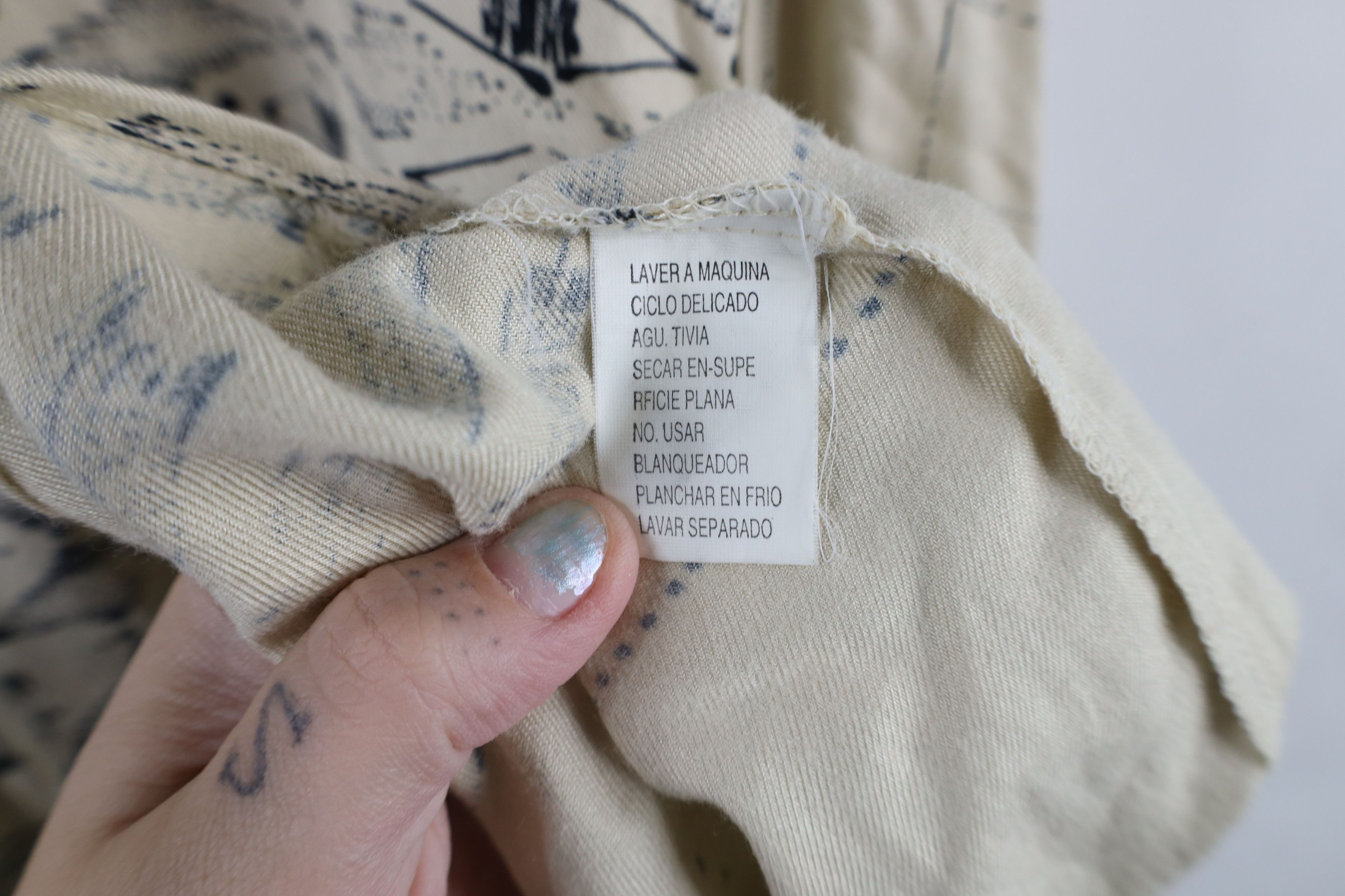 Vintage Vintage 90s Streetwear Baggy Fit Collared Button Shirt Size US XL / EU 56 / 4 - 8 Thumbnail