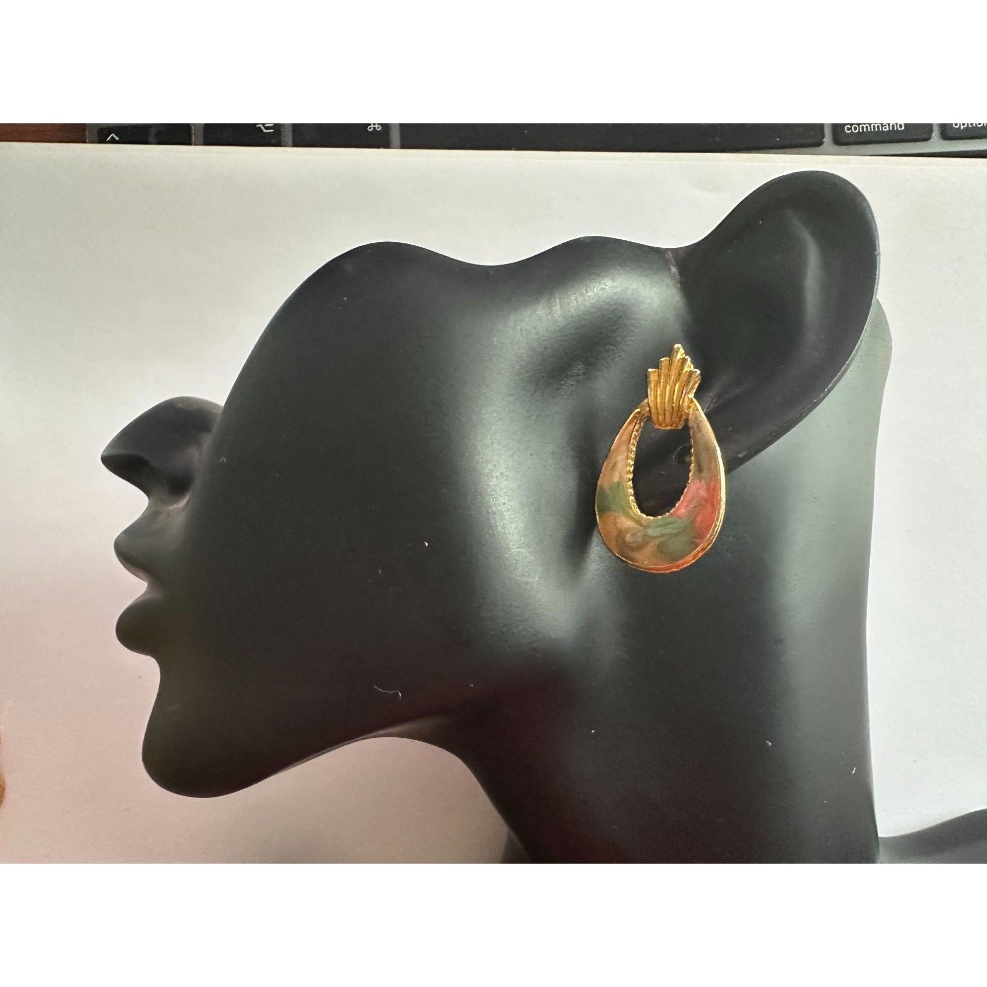 Other Four Beautiful Pairs of Women's Vintage Earrings Size ONE SIZE - 10 Thumbnail