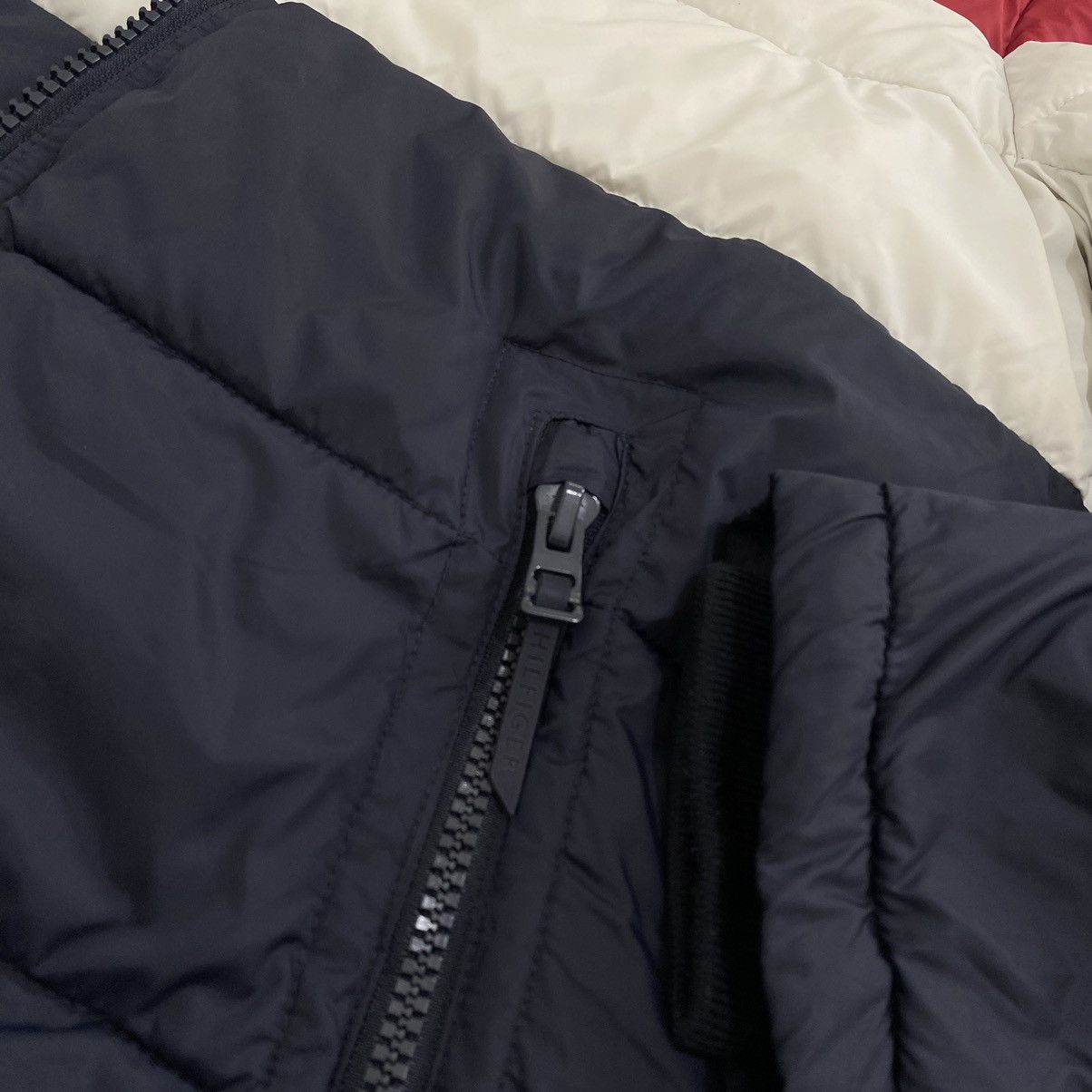 Tommy Hilfiger Tommy Hilfiger Puffer Jacket Size US M / EU 48-50 / 2 - 7 Thumbnail