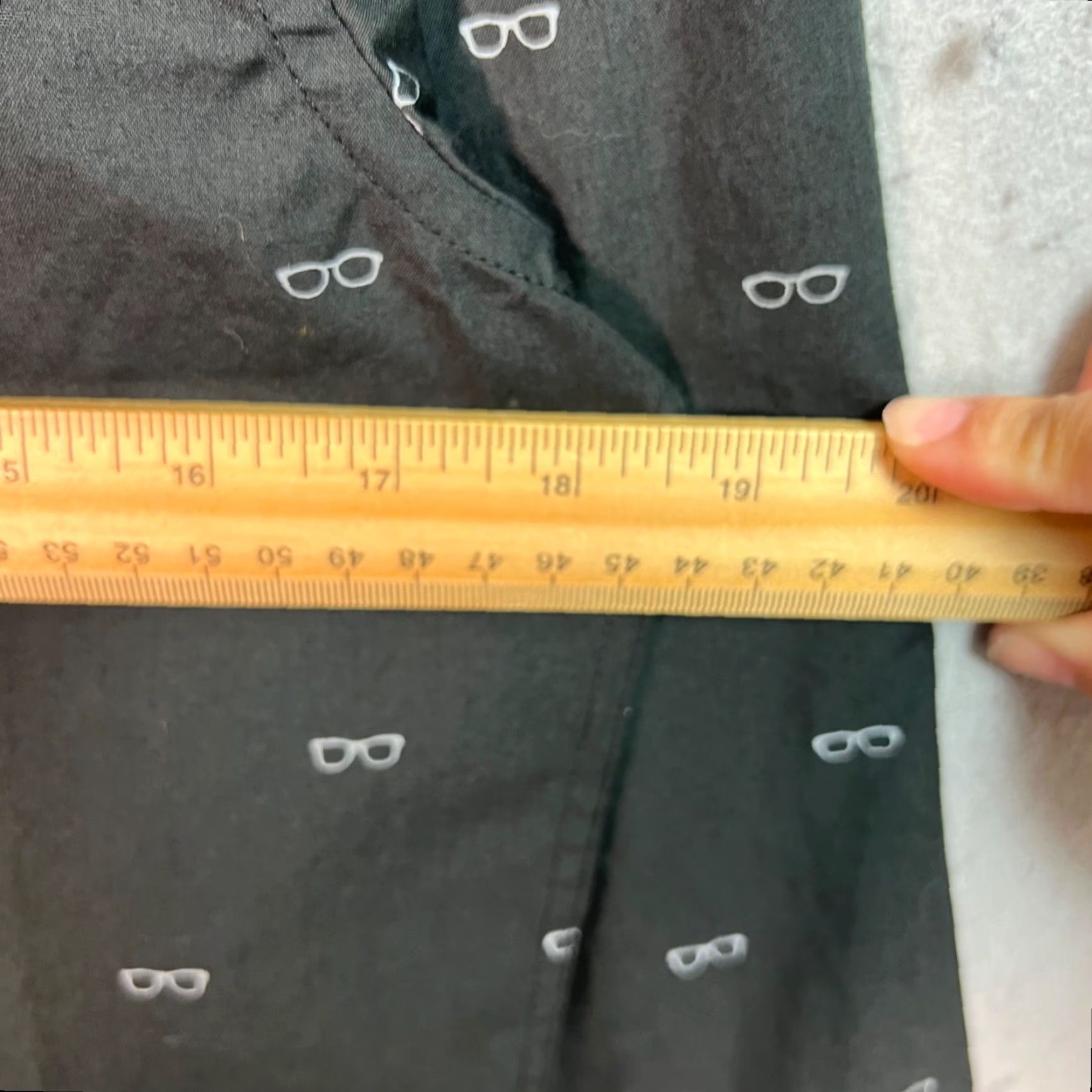 H&M VINTAGE H&M Slim Shirt Mens Black Long Sleeve Size Small Print Glasses Size US L / EU 52-54 / 3 - 5 Thumbnail