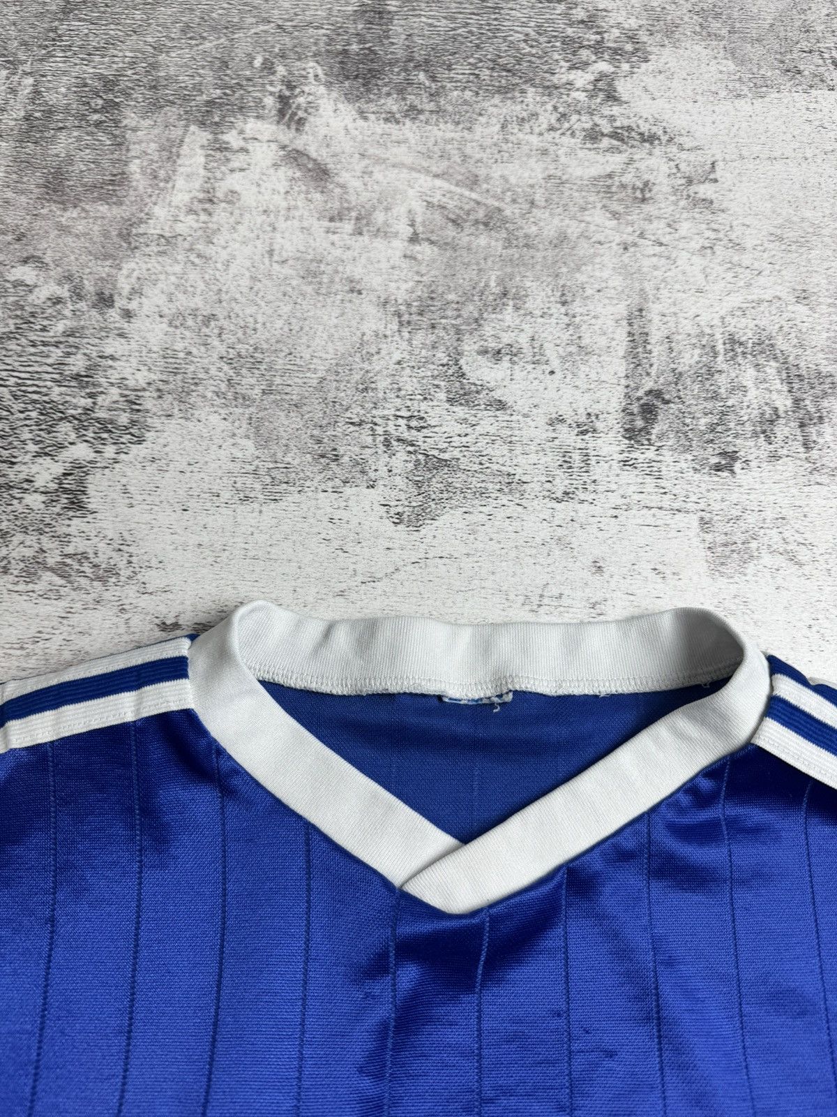 Adidas CAVS 80s 90s Adidas Cleveland Cavaliers NBA Blue RARE Longsleeve Jersey T Shirt Size US XL / EU 56 / 4 - 8 Thumbnail