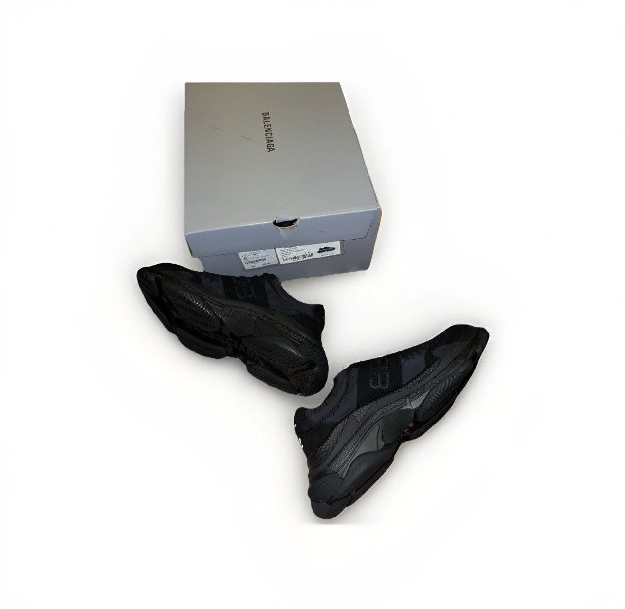 Balenciaga NEW Balenciaga Triple S Nylon Black Size 42 *READY TO SHIP* Size US 9 / EU 42 - 2 Thumbnail