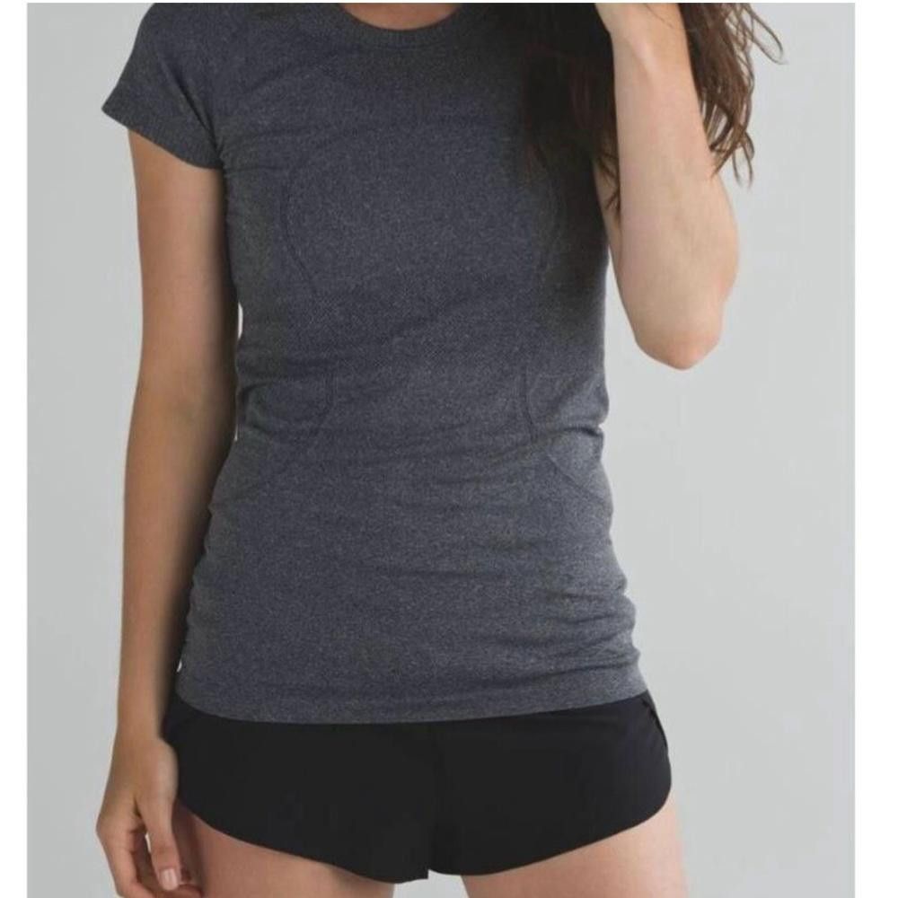Lululemon Lululemon Swiftly Tech Short Sleeve Tee Heathered Black 6 Size M / US 6-8 / IT 42-44 - 1 Thumbnail