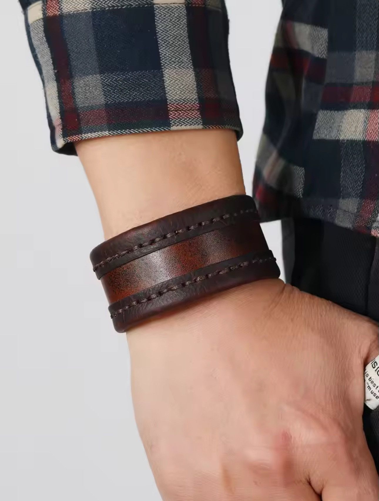 Vintage Vintage cowhide Hand-stitched men bracelet Size ONE SIZE - 1 Thumbnail
