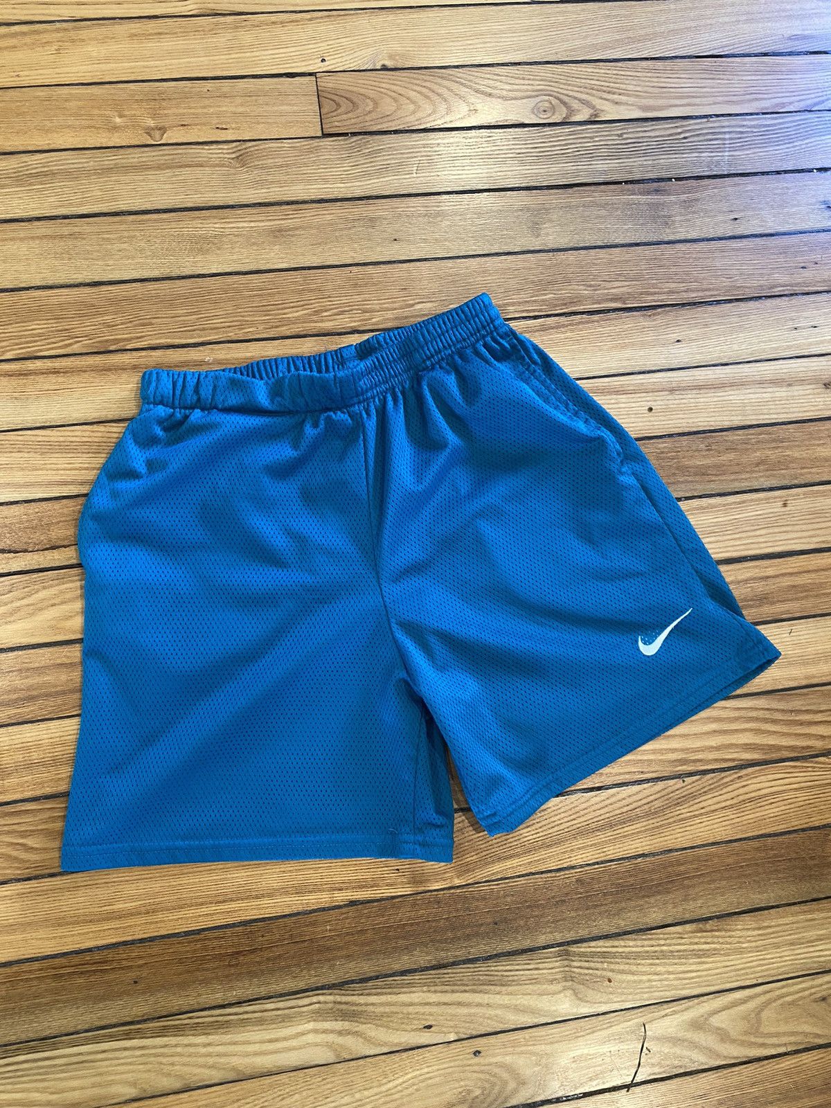 Nike vintage Nike mesh shorts Medium Size US 32 / EU 48 - 1 Thumbnail