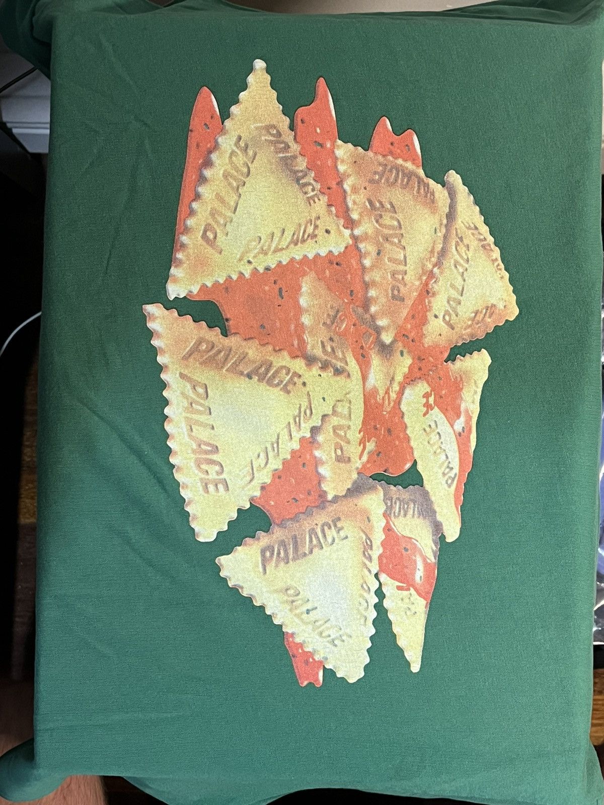Palace Small Portion T-Shirt Size US L / EU 52-54 / 3 - 4 Thumbnail