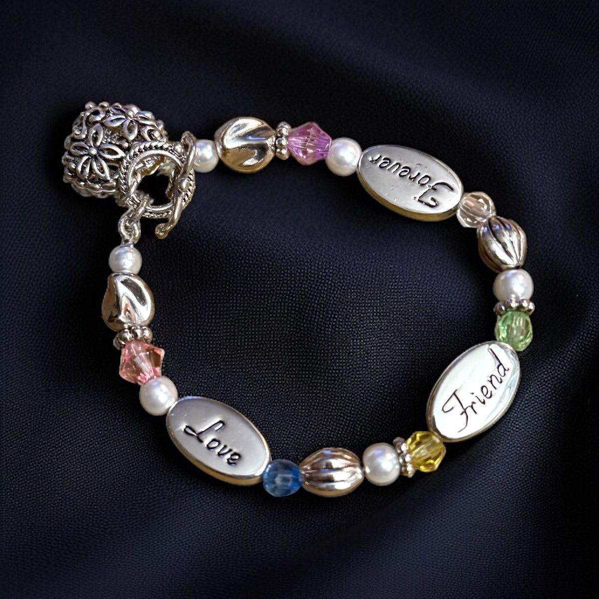 Other Love, Friend, Forever beaded heart charm bracelet Size ONE SIZE - 1 Thumbnail