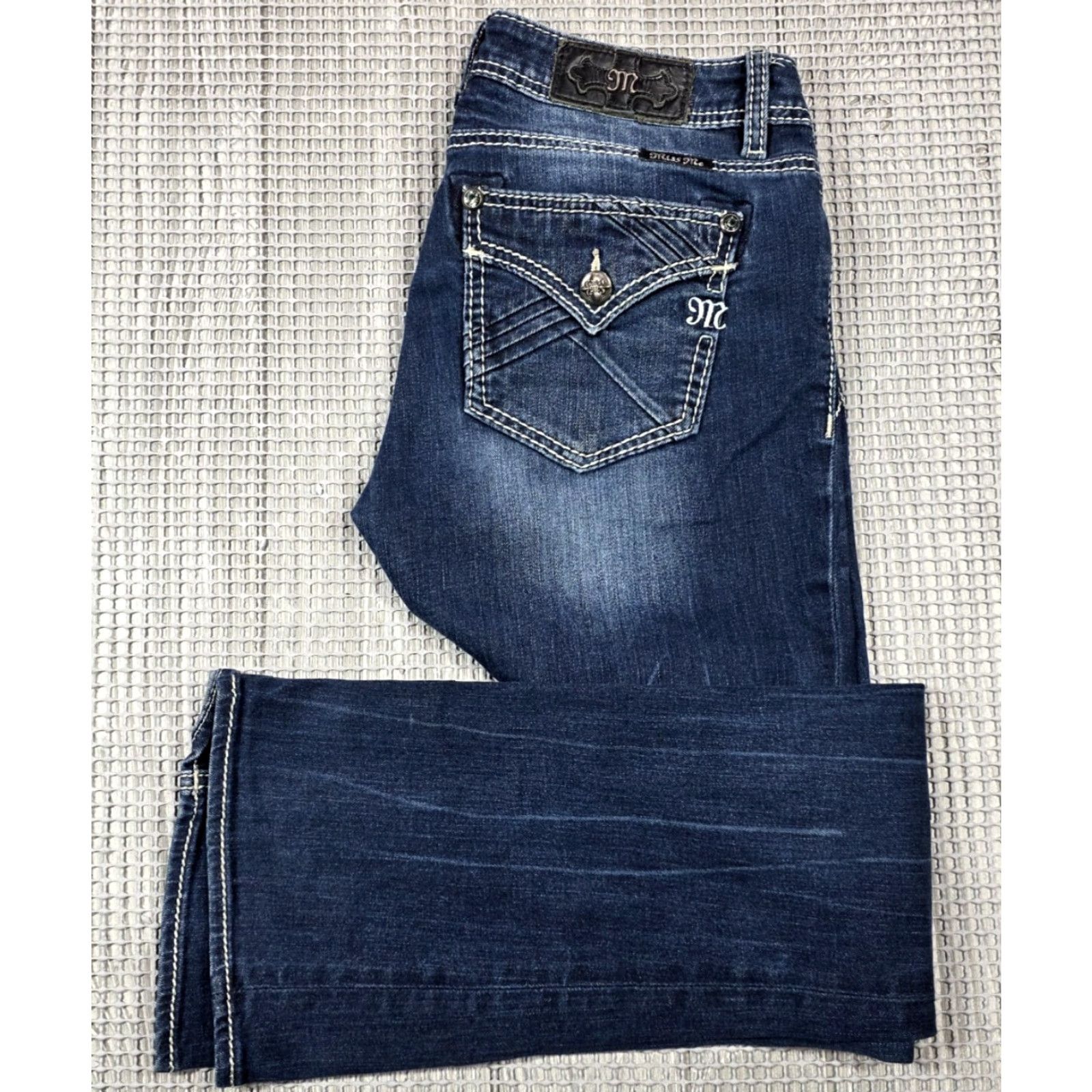 Miss Me Miss Me Boot Cut Jeans 28 Women Dark Denim 30 Inseam 32x30 Flap Pocket Distressed Vintage 28 Women Brand Miss Me Easy Rock Size 28" / US 6 / IT 42 - 2 Thumbnail
