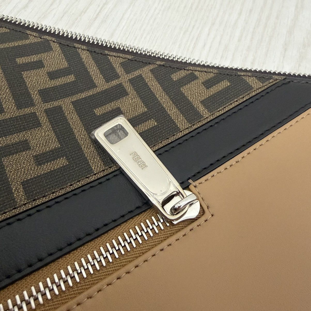 Fendi Fendi FF Logo FVA470 Messenger Bag Shoulder Bag Clutch Logo Size ONE SIZE - 6 Thumbnail