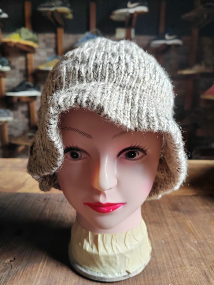 Japanese Brand Vintage Crochet Knitted handmade Beanie Snowcap Size ONE SIZE - 2 Thumbnail