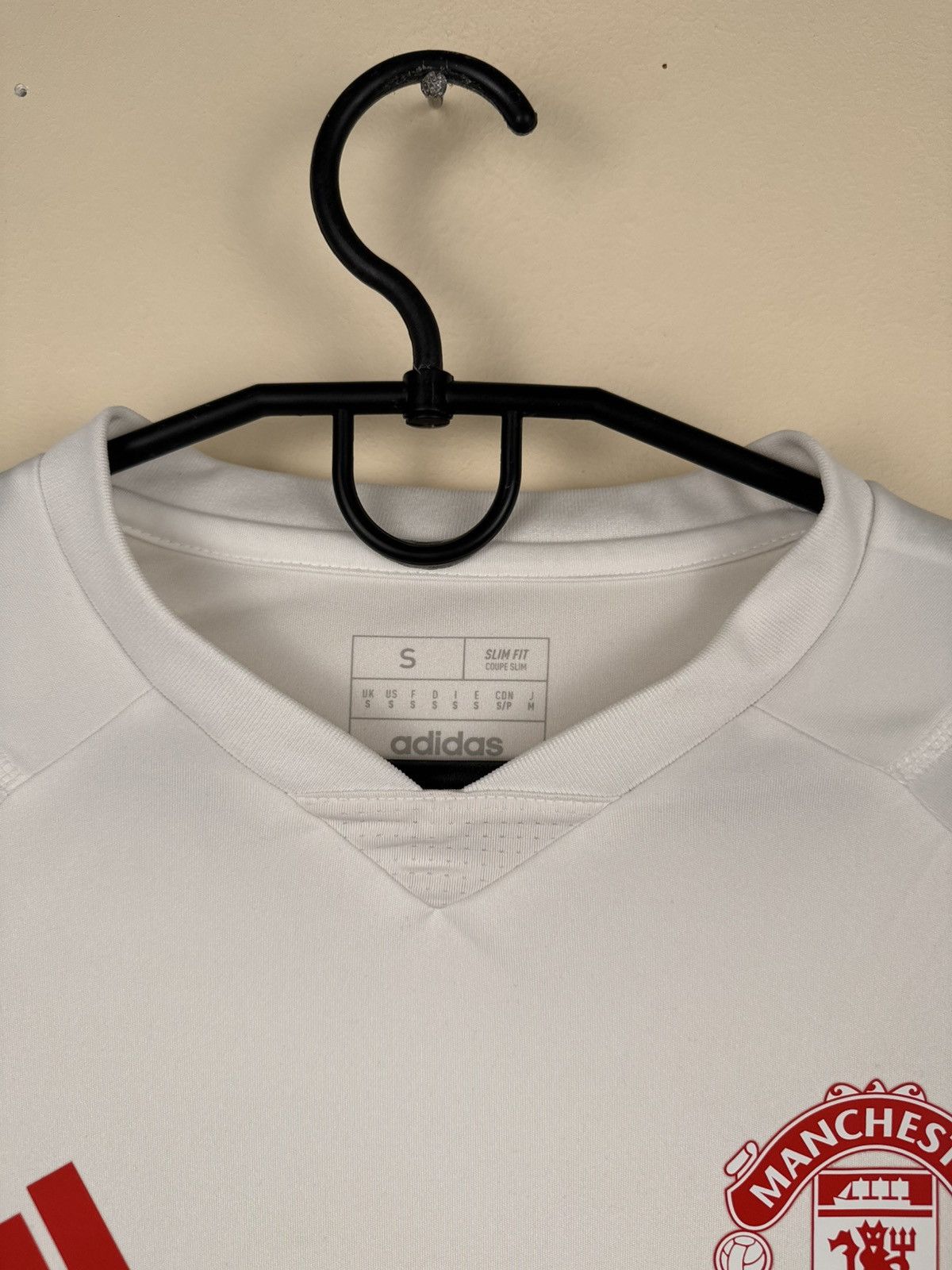 Adidas Adidas Manchester United Jersey 2023/2024 Training S Size US S / EU 44-46 / 1 - 9 Thumbnail