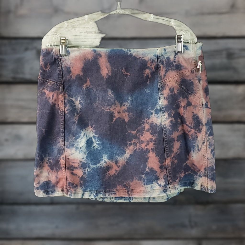 Vintage Wild Fable Denim Skirt Sz 16 Blue Pink Tie Dye Cotton Blend Womens Size 38" / US 16 / IT 52 - 1 Thumbnail