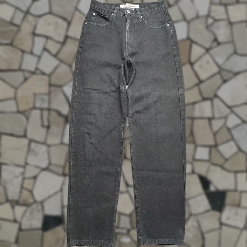 Denime VINTAGE Z Cavaricci Jeans Regular Fit Denim Black Womens 29x32 Zip 5-Pocket Stretch Classic Retro Y2K Vintage Shirt? Size 29" - 1 Thumbnail