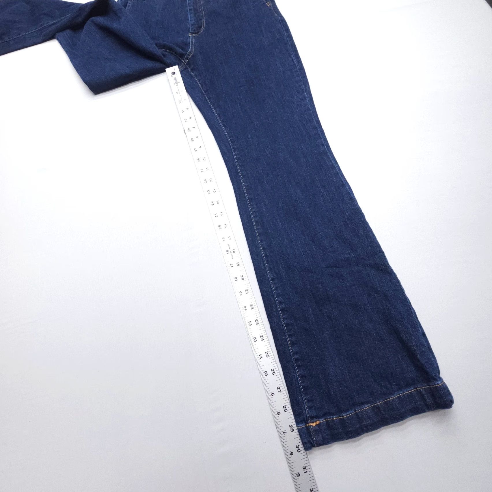 Vintage VINTAGE OAT New York High Rise Flare Jeans Women Regular 29 Inseam 30 Dark Wash Blue Bohemian Festival 8 Women’s Jeans Size 30" / US 8 / IT 44 - 6 Thumbnail