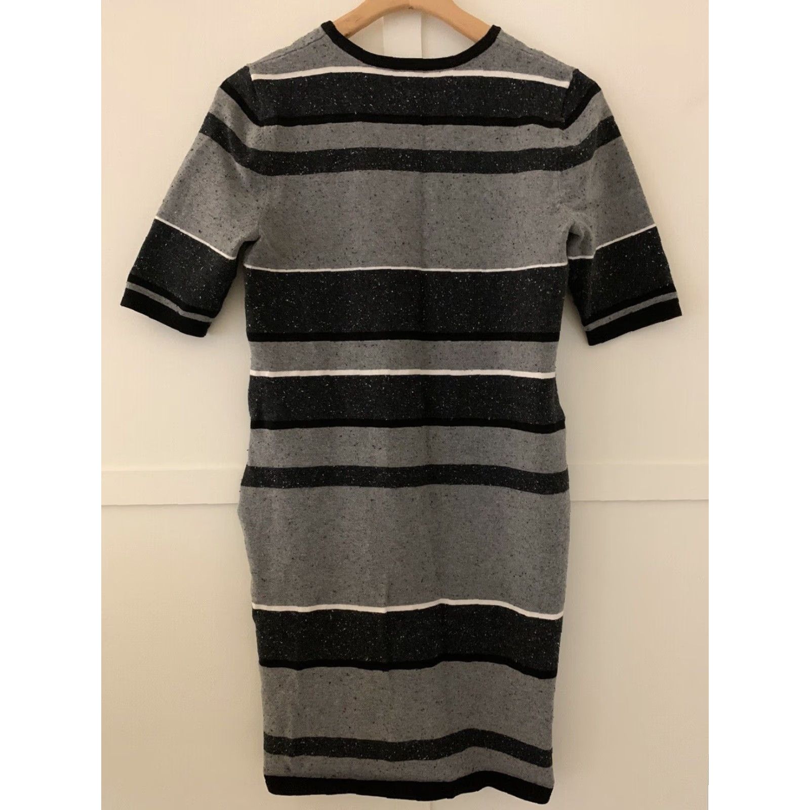 Lou & Grey Lou & Grey Short Sleeve Gray Striped Sweater Dress Medium Women Size M / US 6-8 / IT 42-44 - 2 Thumbnail