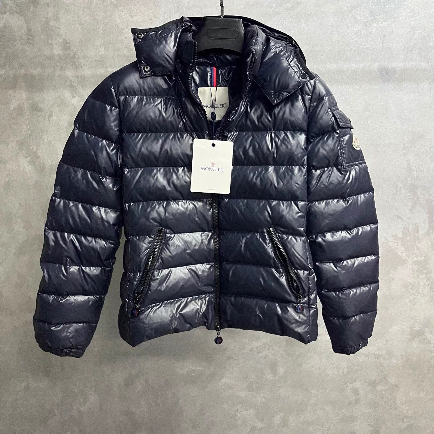 Moncler Moncler Navy Lacquered Double-Zip Short Down Jacket Size:1 Size S / US 4 / IT 40 - 1 Thumbnail