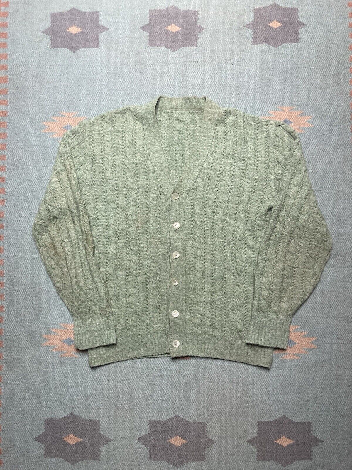 Vintage Vtg 60s cardigan sweater cable knit wool blend button L Size US L / EU 52-54 / 3 - 1 Thumbnail