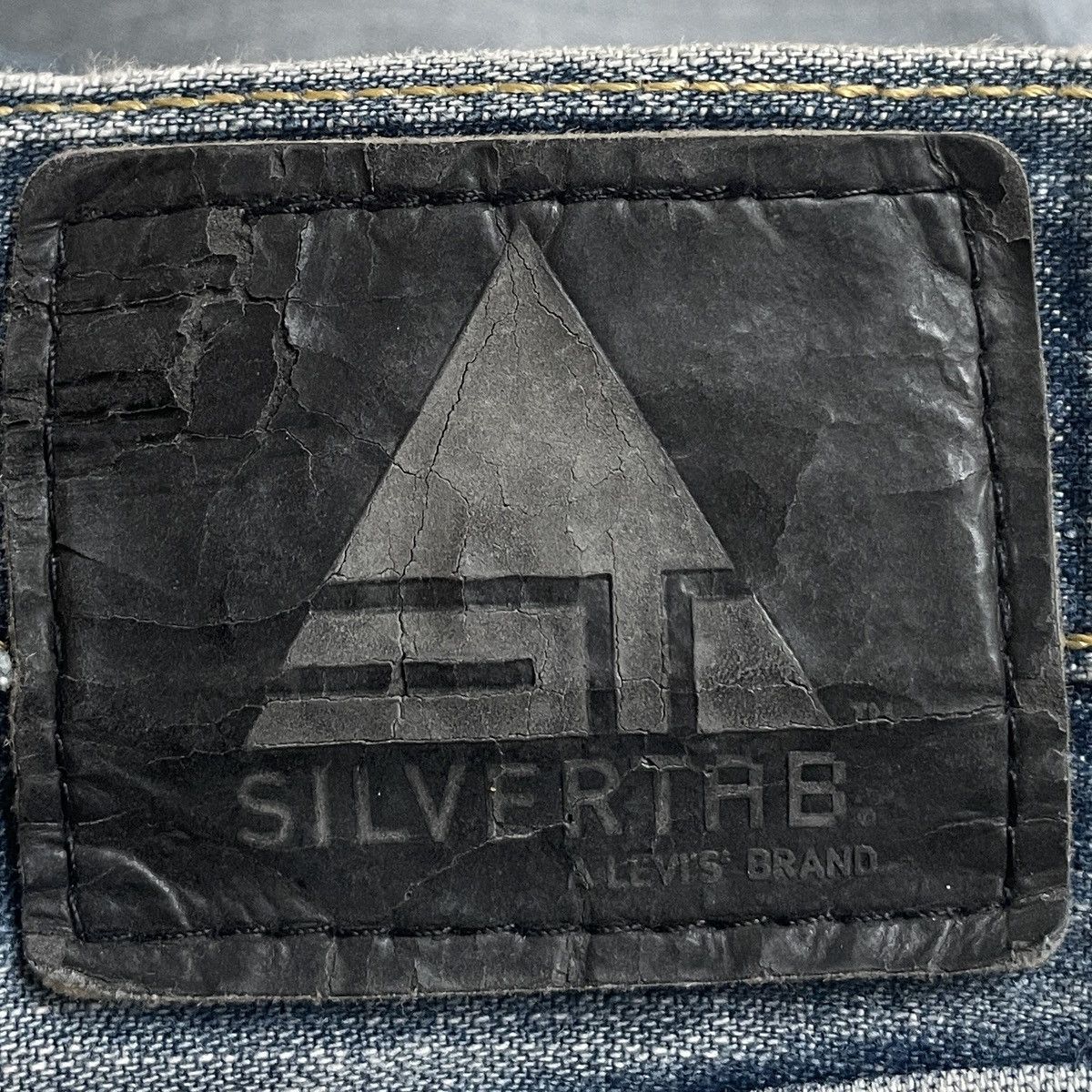 Levi's Vintage Brand Levi’s Silvertab Loose Jeans 2000s Size US 34 / EU 50 - 9 Thumbnail