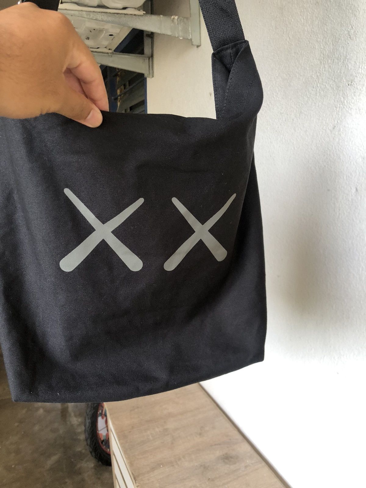 Kaws Rare❗️Kaws x Andy Warhol Cross body Bag/ Tote Bag Size ONE SIZE - 13 Thumbnail