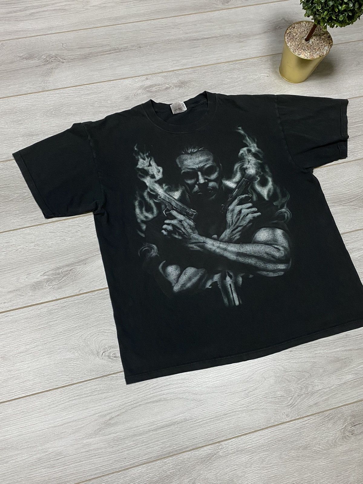 Universal Studios Vintage Punisher Promo Faded Boxy Graphic Shirt Size US XL / EU 56 / 4 - 5 Thumbnail