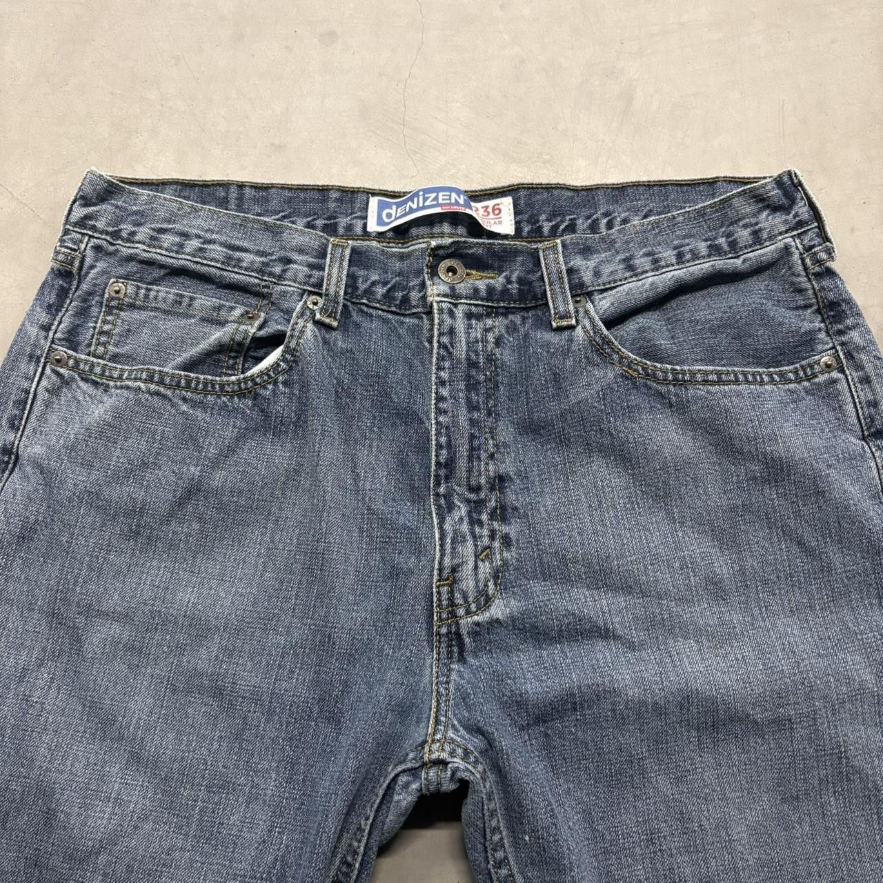Vintage Crazy Vintage Y2K/2000s Baggy Levis Denizen Medium Blue Wash Denim Jeans! Size US 36 / EU 52 - 2 Thumbnail