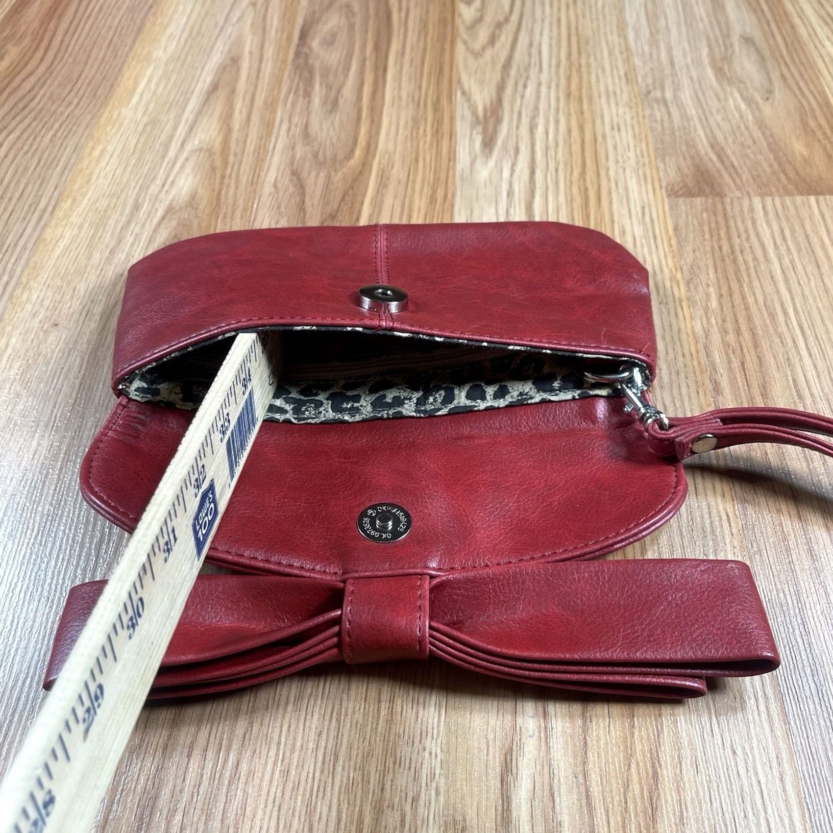 Aldo Aldo Burgundy Leather Credit Card Pouch Hand Purse Wallet Bow Pouch Wallet Women Designer 8 x 4 in Size ONE SIZE - 5 Thumbnail