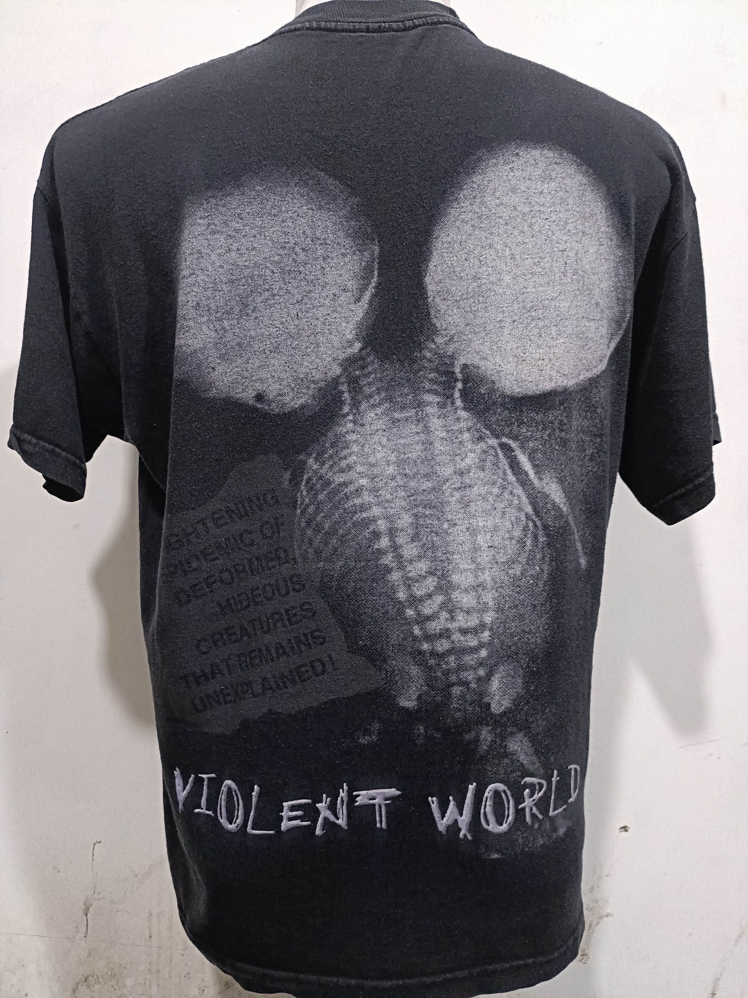 Vintage Vintage 1999 MISFITS Violent World T Shirt Size US L / EU 52-54 / 3 - 4 Thumbnail