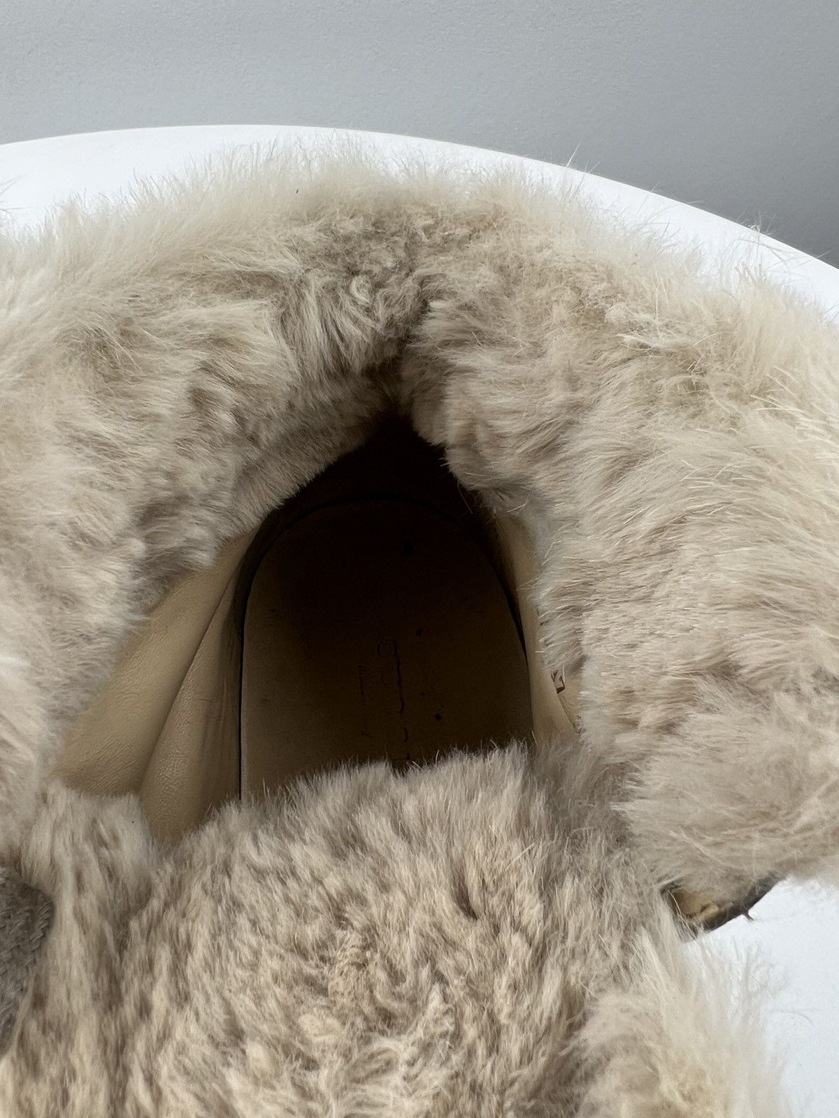 GUCCI Sneakers Leather Shoes GG Logo Guccissima Fur Trim