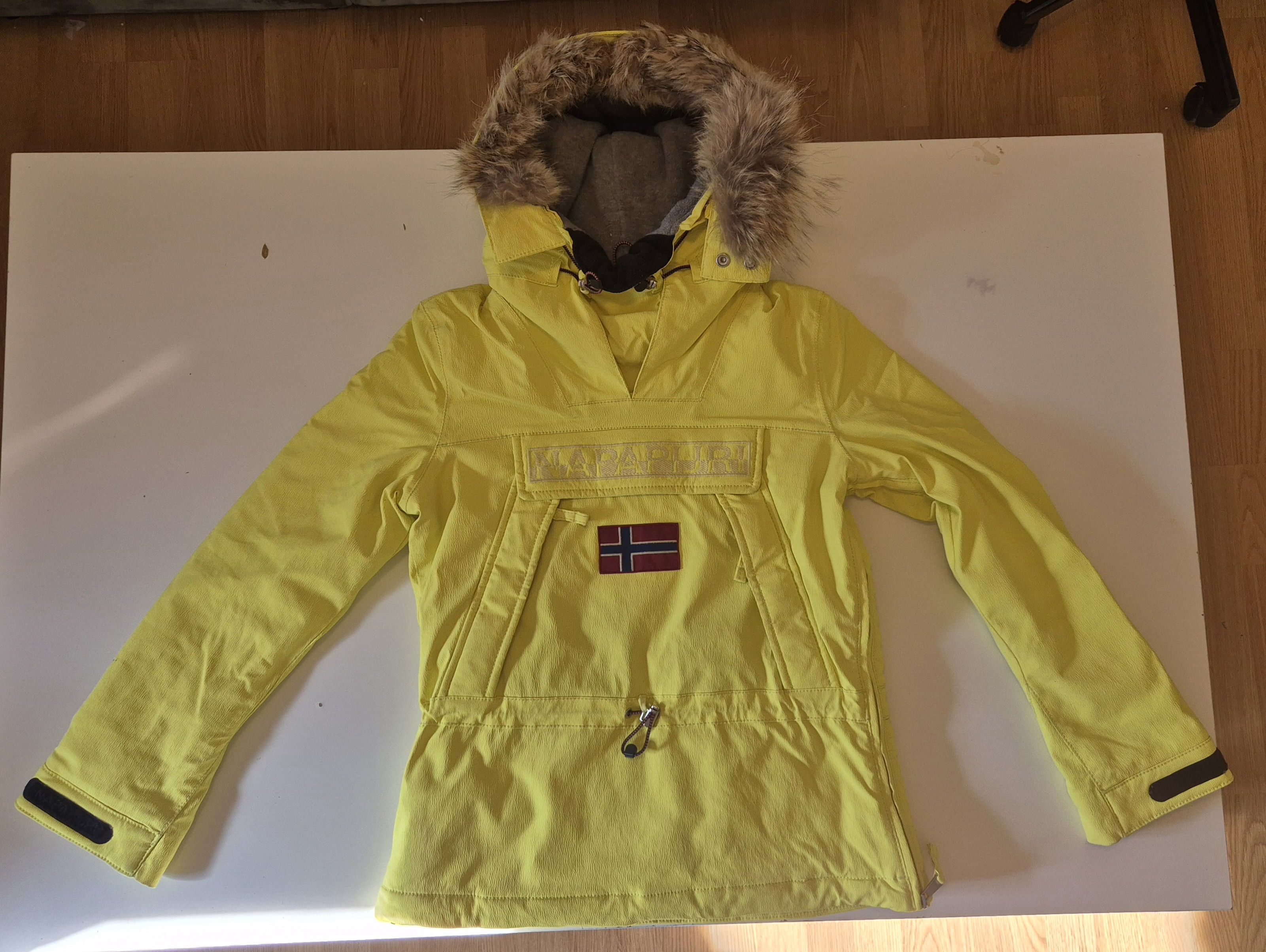 Napapijri Napapijri Ladies Casual Hooded Winter Jacket size XS Size XS / US 0-2 / IT 36-38 - 1 Thumbnail