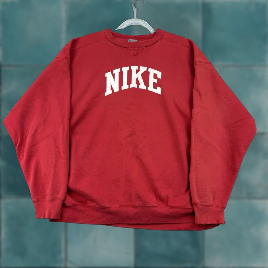 Nike VINTAGE Nike Sweatshirt Mens XL Red Embroidered Spellout Crewneck Jumper 90s y2k Size US XL / EU 56 / 4 - 1 Thumbnail