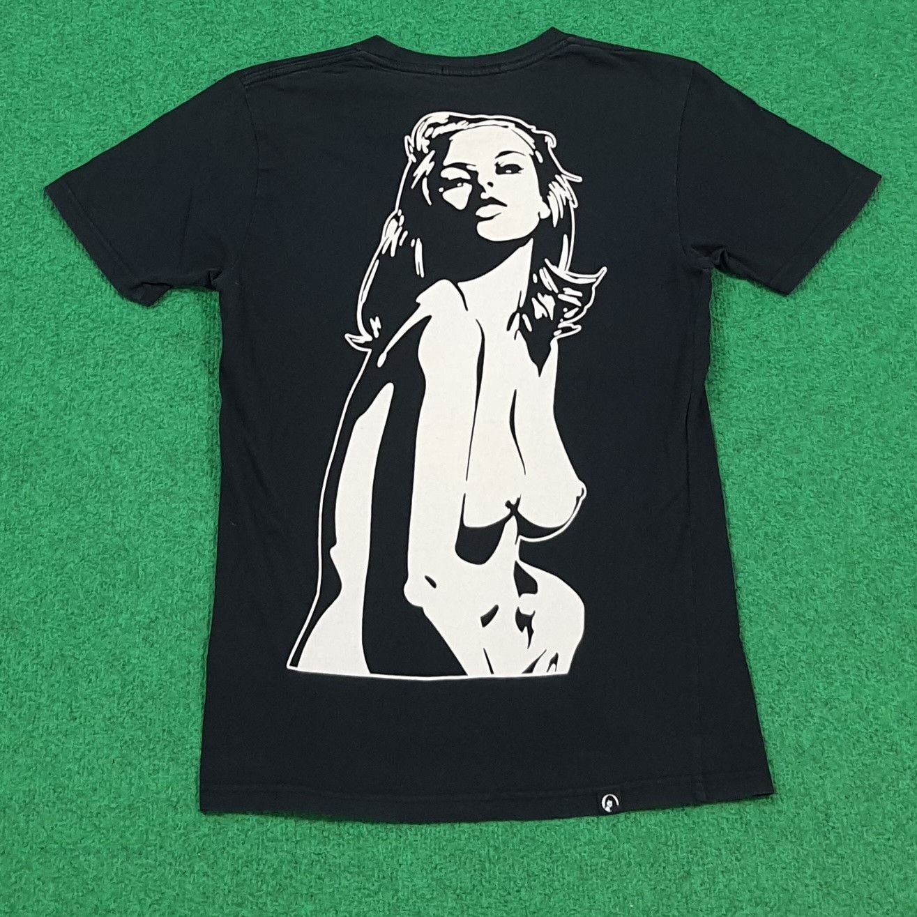 Hysteric Glamour Vintage Hysteric Glamour Japan Naked Graphic Tee C301N30 Size US XS / EU 42 / 0 - 1 Thumbnail