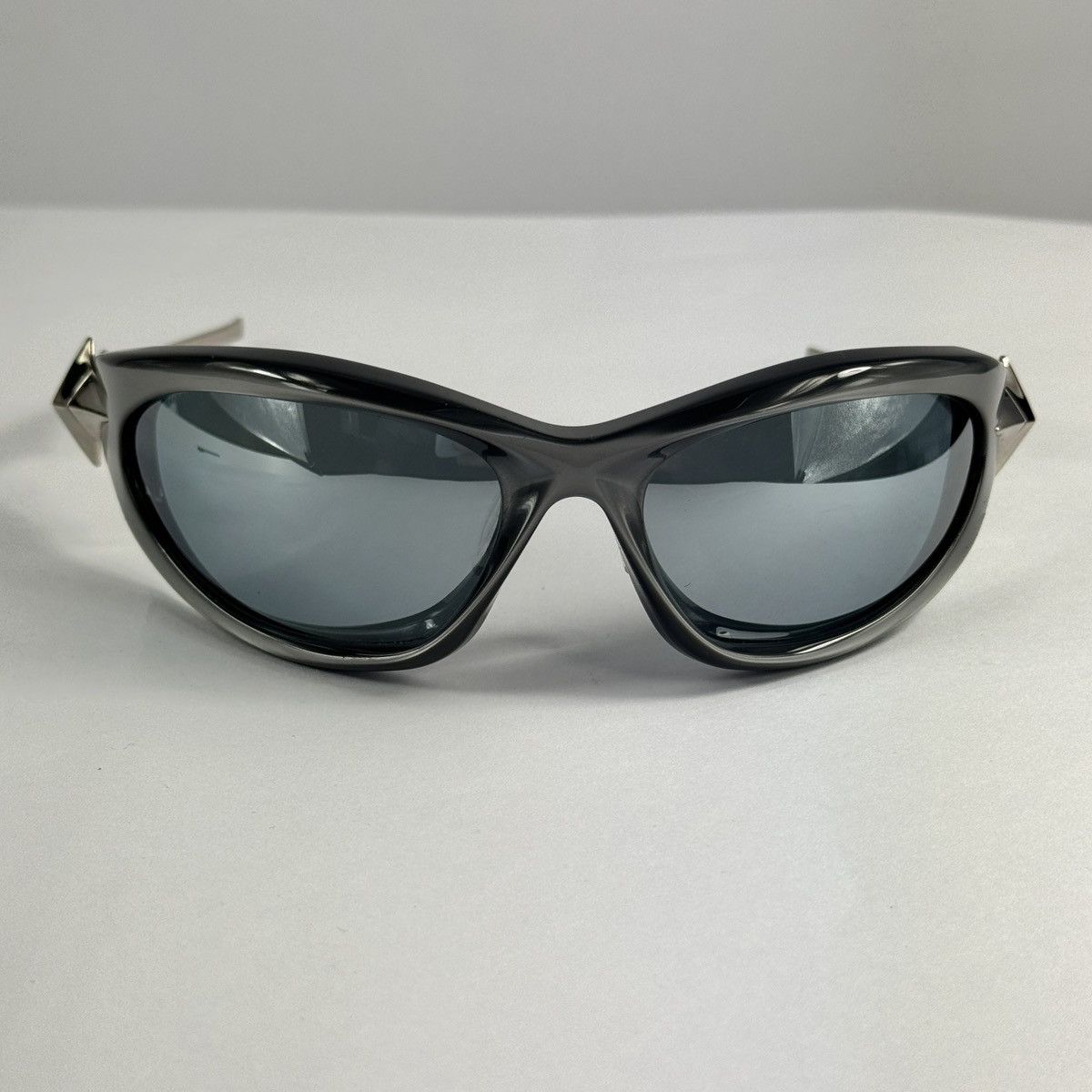 Gentle Monster GENTLE MONSTER YY1 BOLD SUNGLASSES Size ONE SIZE - 2 Thumbnail