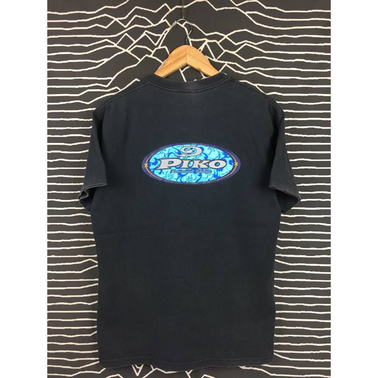 Vintage Vtg 90s Piko Hawaiian Lifeline Logo Made In Usa Tee Size US M / EU 48-50 / 2 - 1 Thumbnail