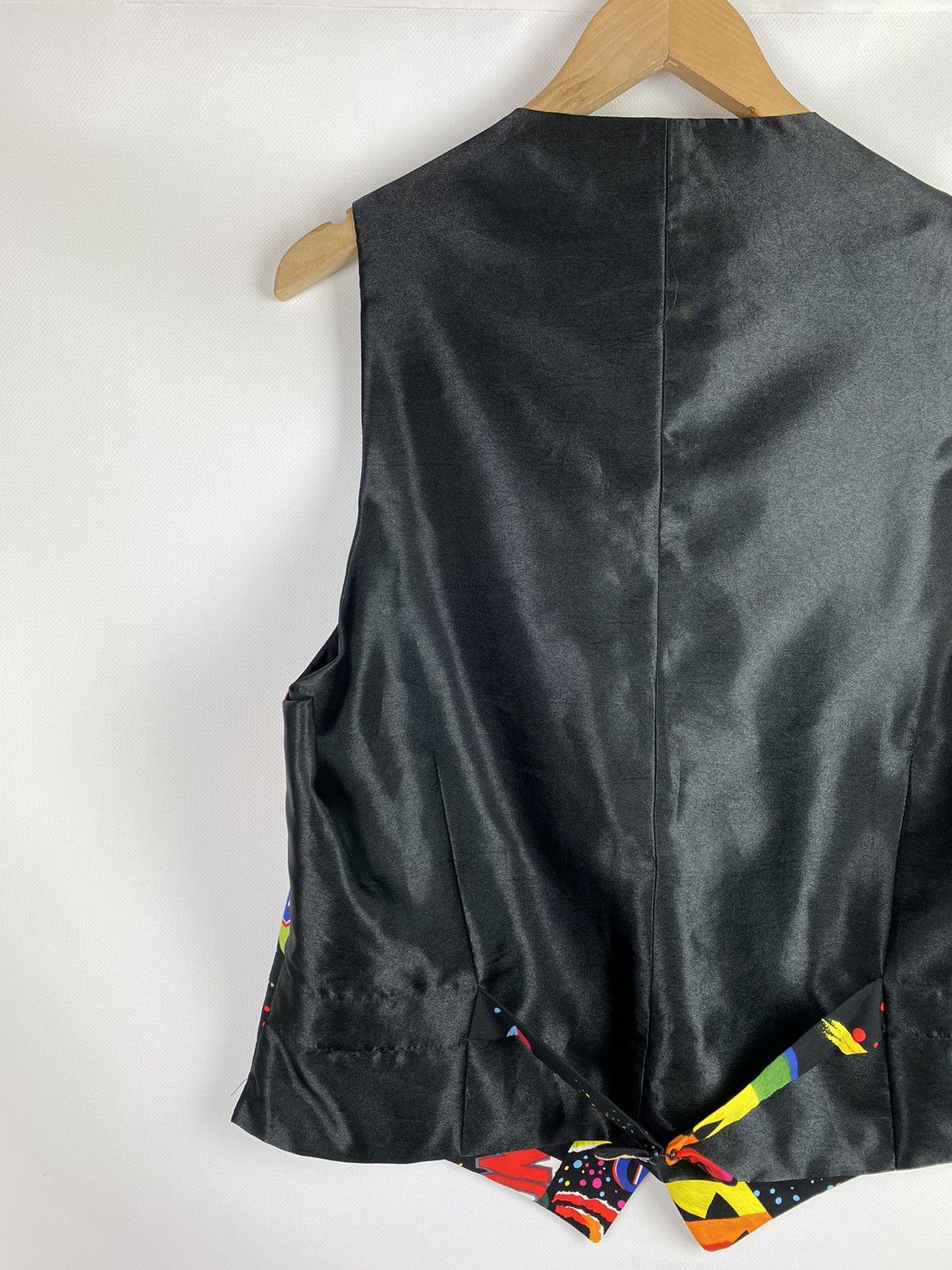 Planet Hollywood Planet Hollywood vintage overprinted art vest gilet Size US L / EU 52-54 / 3 - 12 Thumbnail