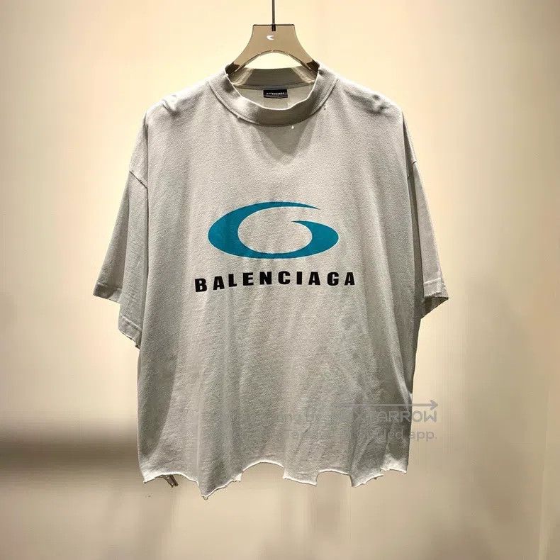 Balenciaga Balenciaga Wave Circle Logo Destroyed Short-Sleeve Size US L / EU 52-54 / 3 - 1 Thumbnail