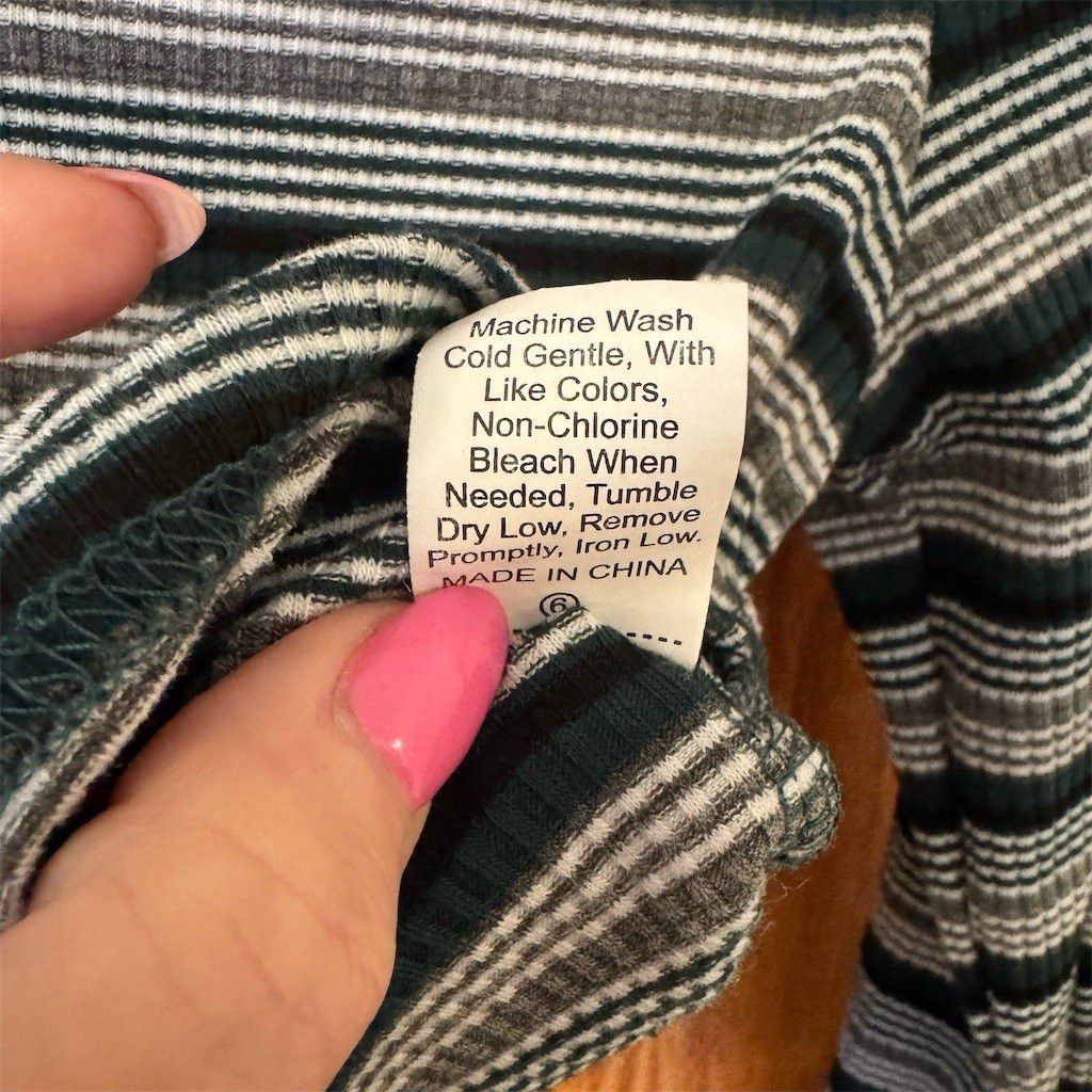 Shein SHEIN Crop Top Womens Size M Green White Black Striped Ribb Size M / US 6-8 / IT 42-44 - 6 Thumbnail