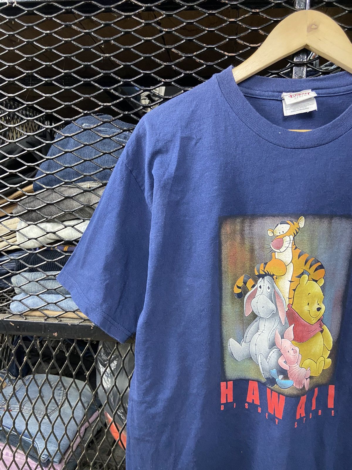 Disney × Other × Vintage VINTAGE DISNEY POOH FRIENS HAWAII Size US M / EU 48-50 / 2 - 2 Thumbnail