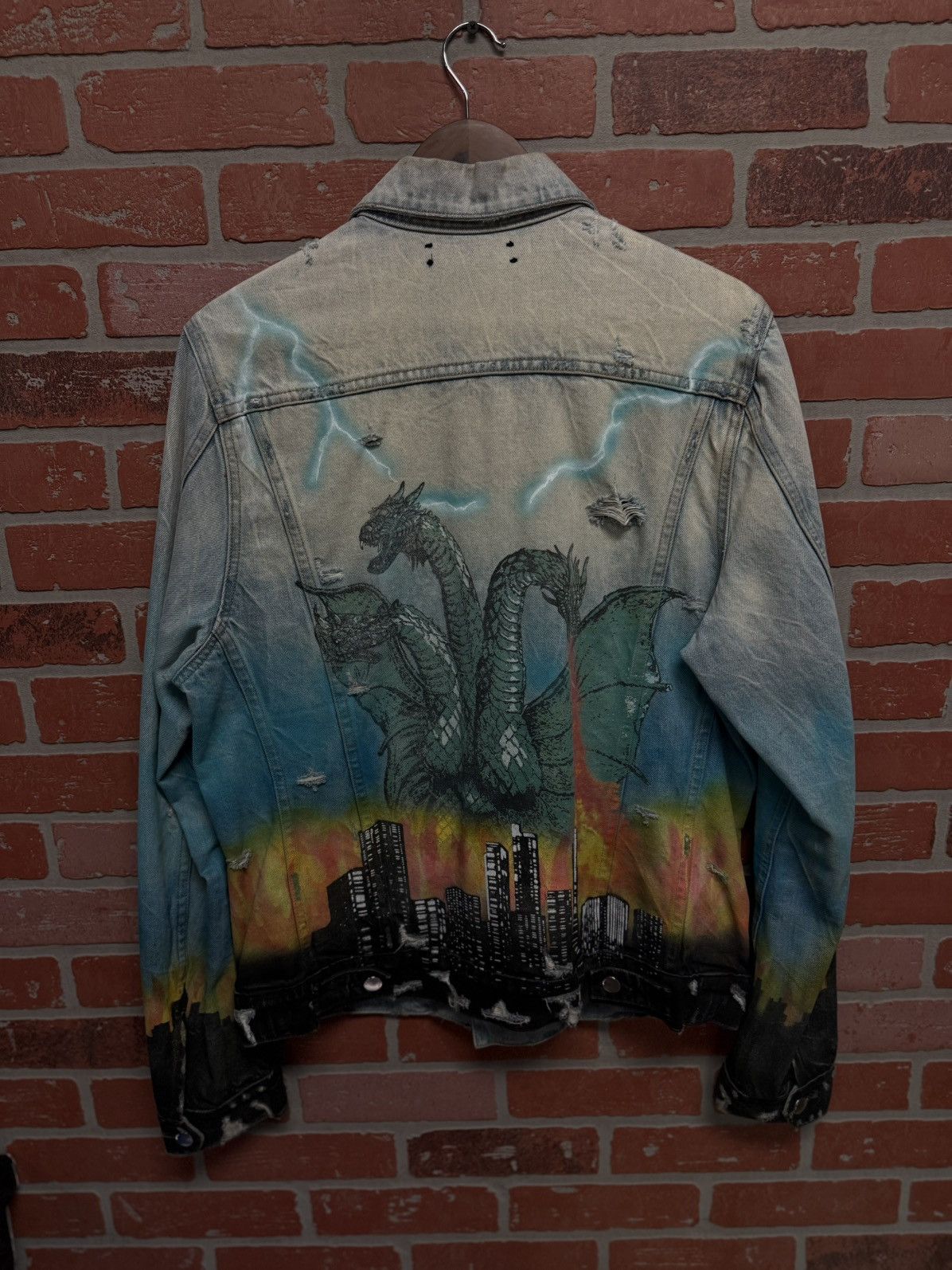 Amiri Amiri Distressed Denim Jacket “Dragon City” Size XL Size US XL / EU 56 / 4 - 4 Thumbnail