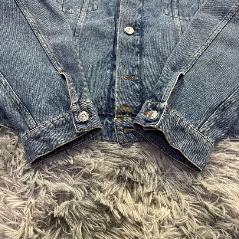 Balenciaga Balenciaga Seven Languages Denim Jacket Size US M / EU 48-50 / 2 - 5 Thumbnail