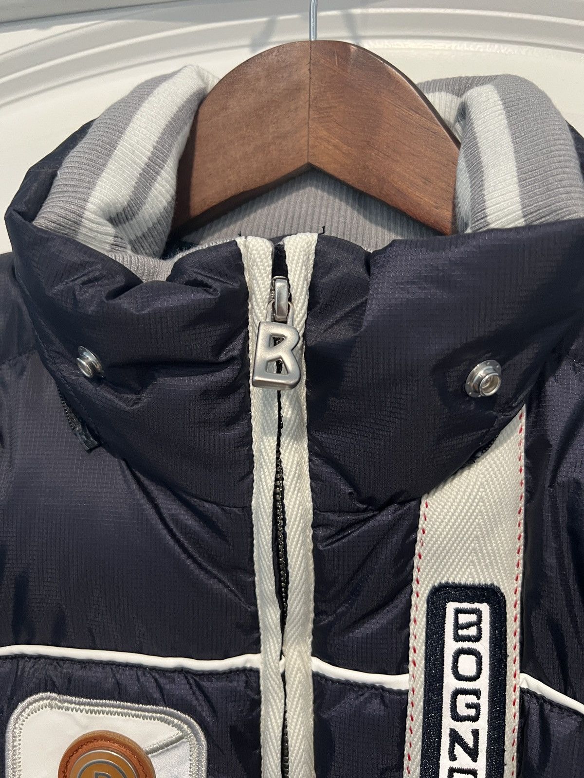 Bogner Bogner Women’s Down Jacket Size M / US 6-8 / IT 42-44 - 3 Thumbnail