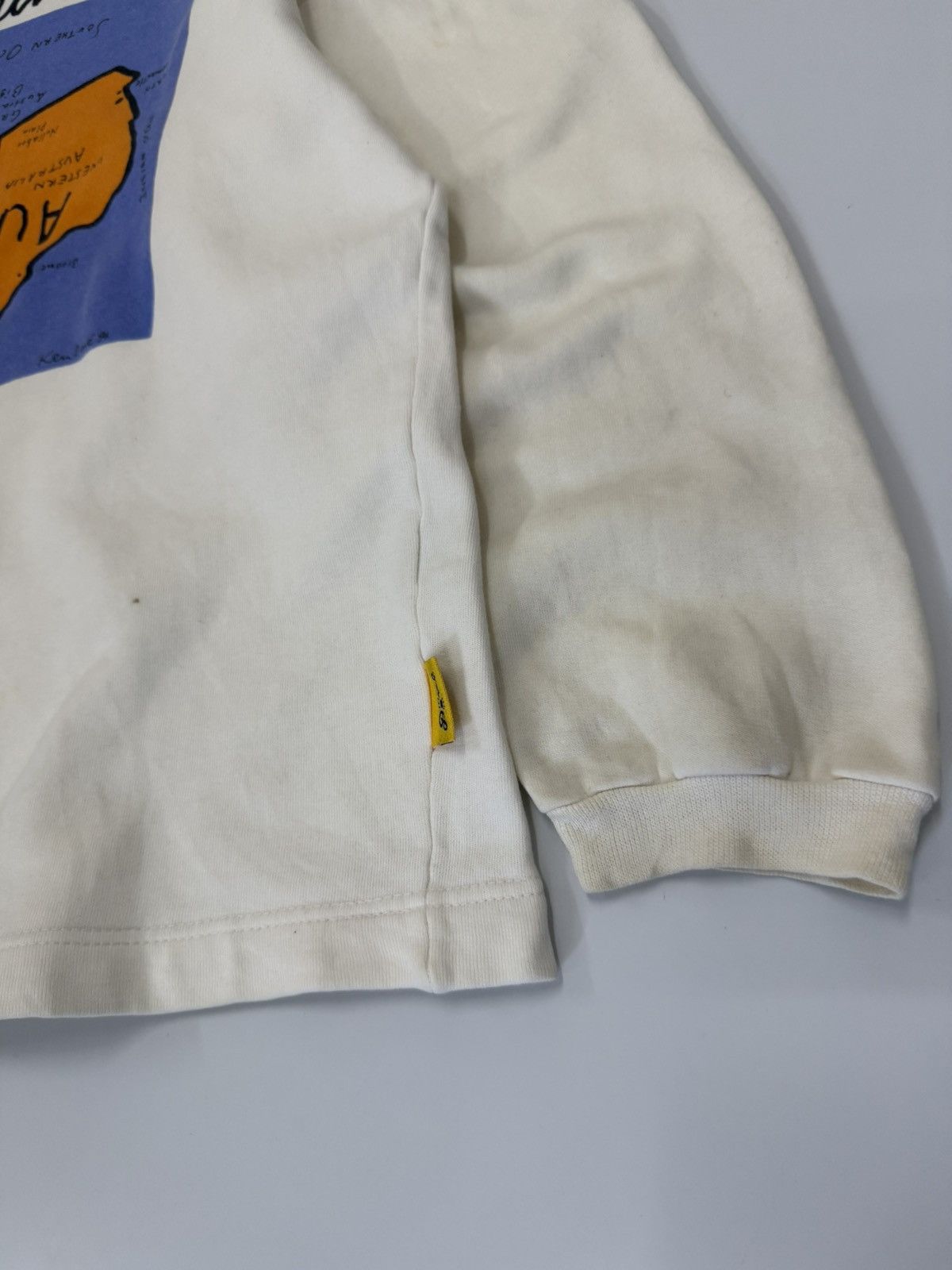 The Australian Outback Collection 🔥 90's Ken Done Map AUSTRALIA iconic Graphic Sweatshirt - S Size US S / EU 44-46 / 1 - 2 Thumbnail