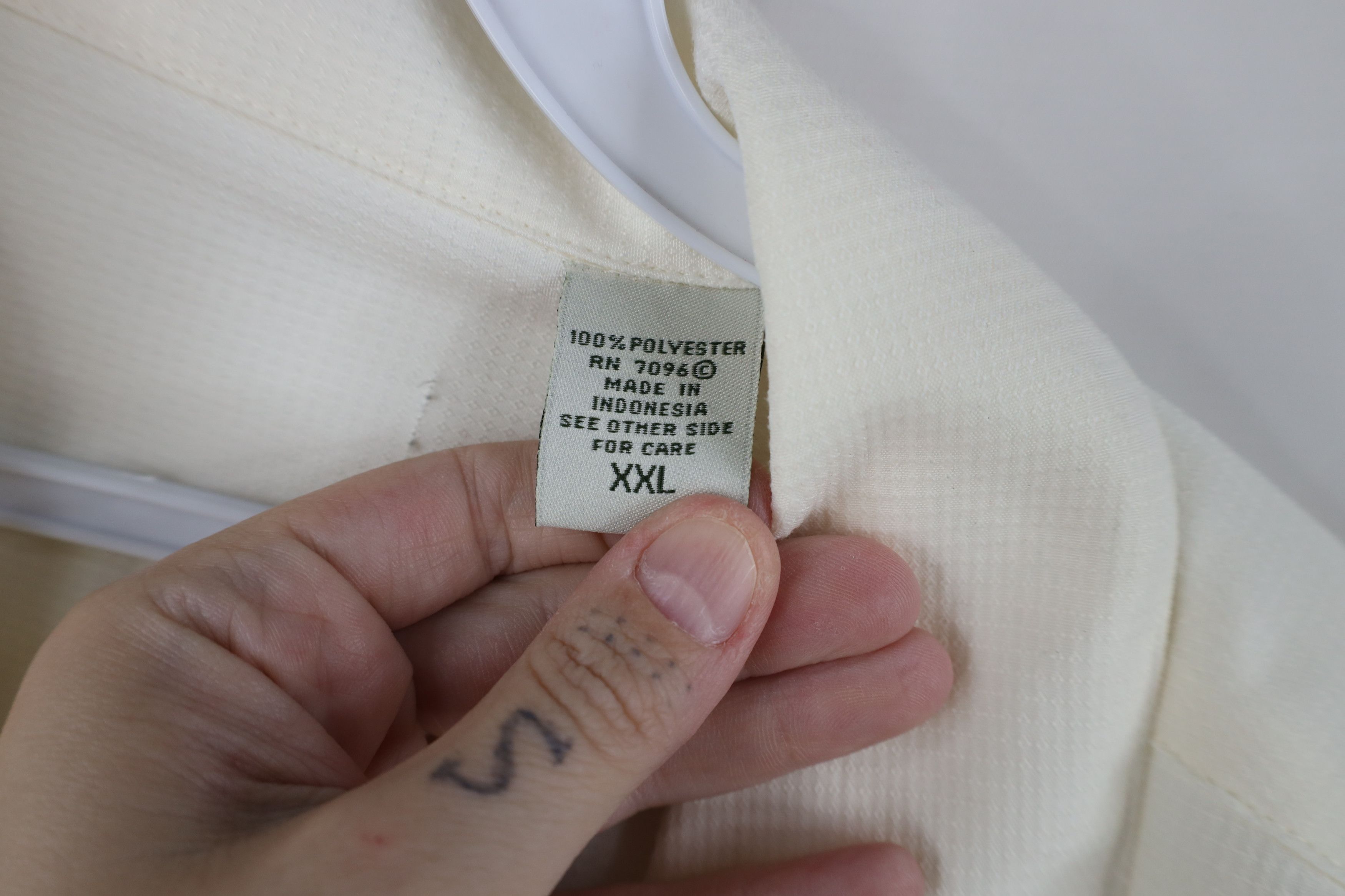 Vintage Vintage 90s Streetwear Beer Beach Luau Button Shirt Cream Size US XXL / EU 58 / 5 - 9 Thumbnail
