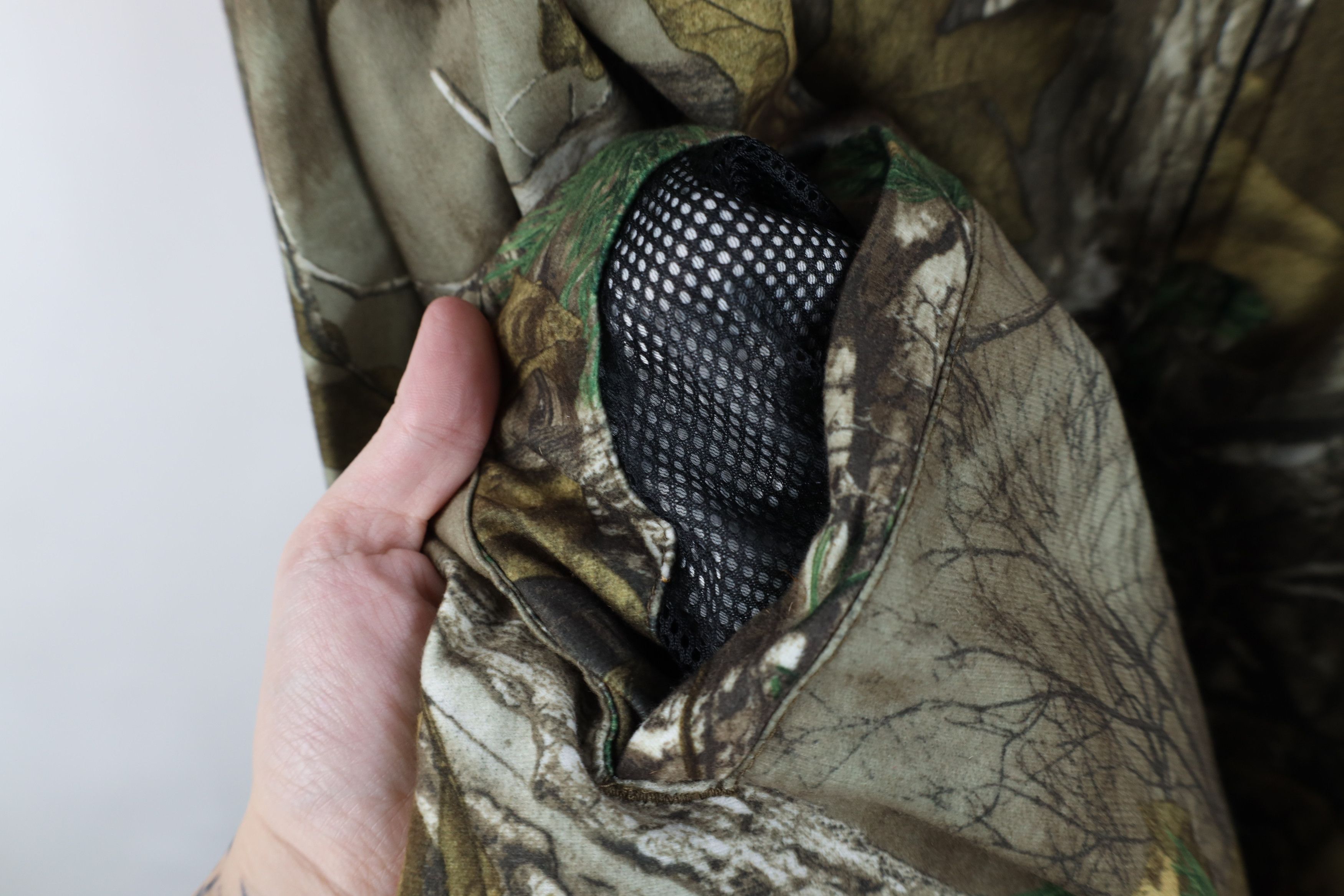 Vintage Y2K Camouflage Soft Cloth ElimiTick Hooded Hunting Jacket Size US XXL / EU 58 / 5 - 8 Thumbnail