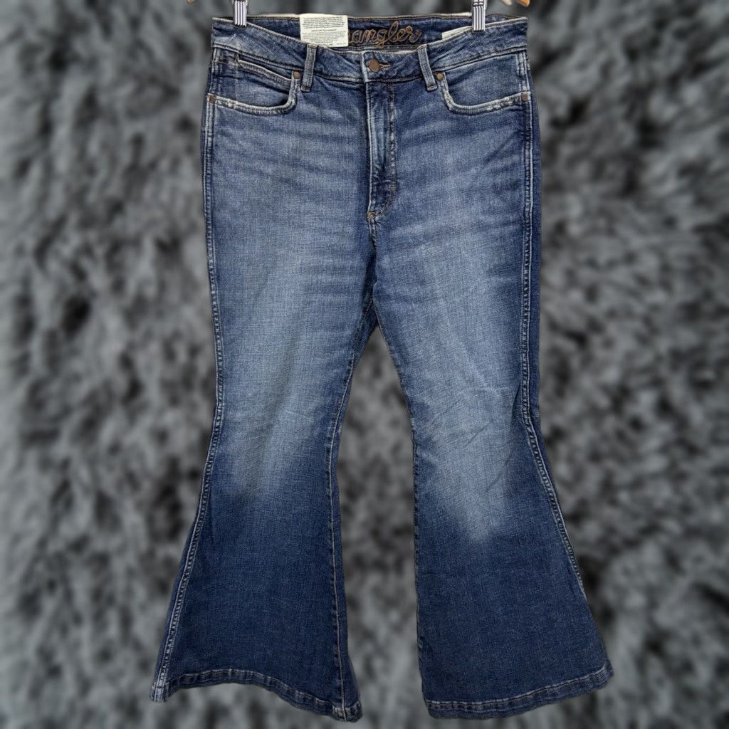 Wrangler Wrangler Retro High Rise Trumpet Flare Denim Jeans Womens 31x32 Bell Bottom Blue Vintage? No, Vintage: No. Size 24" / US 00 / IT 34 - 1 Thumbnail