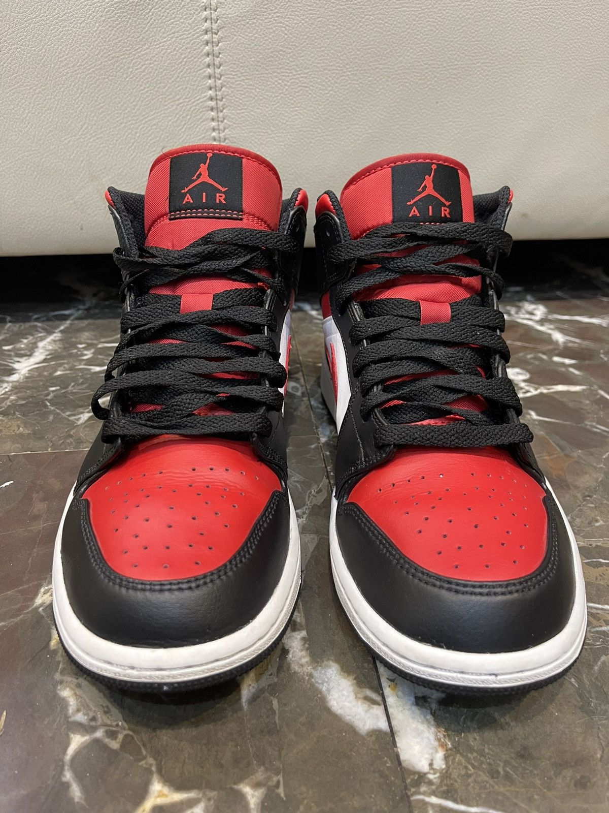 Jordan Brand Air Jordan 1 Mid Fire Red Size US 8.5 / EU 41-42 - 2 Thumbnail