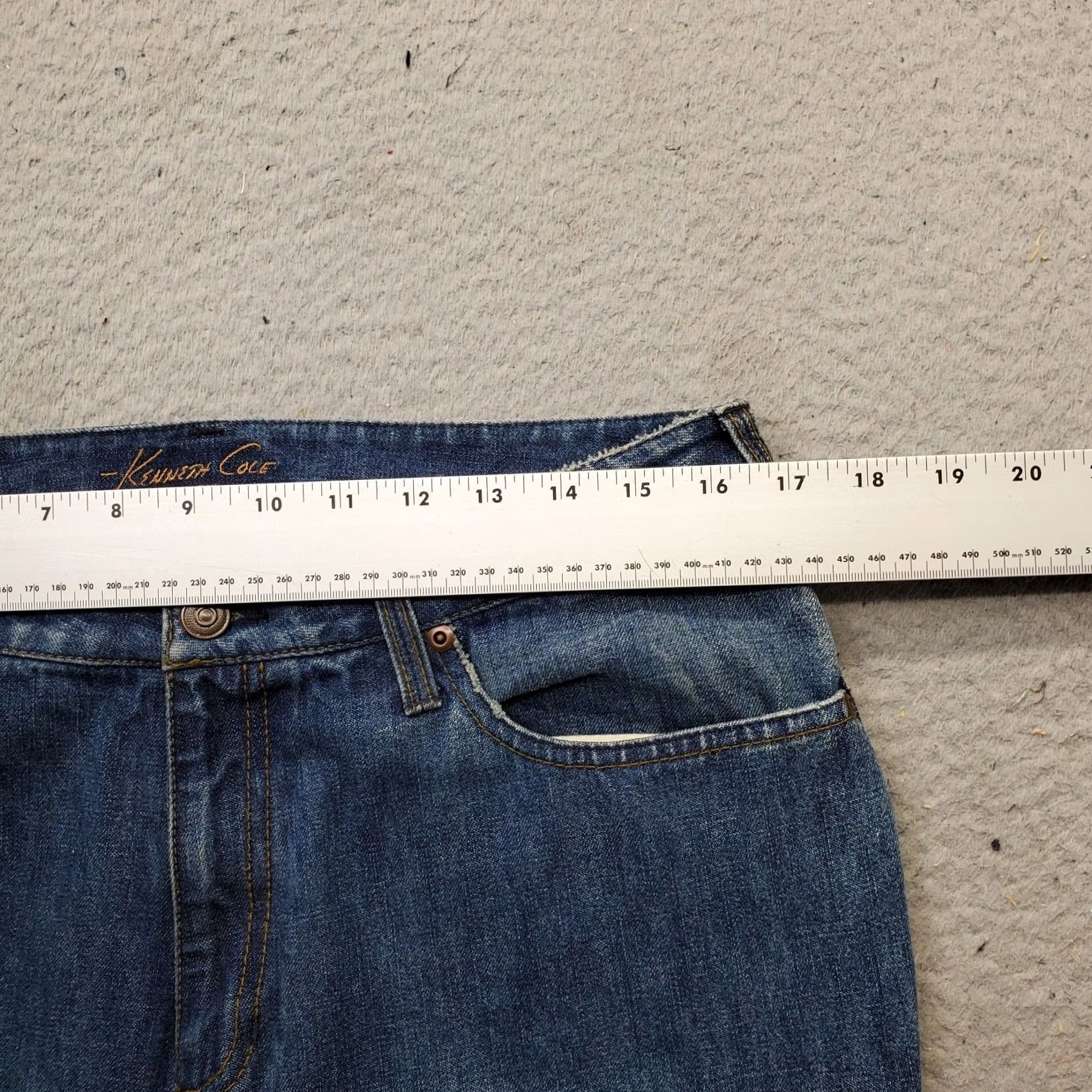 Kenneth Cole Kenneth Cole Bootcut Jeans Womens 32 Blue Denim Streetwear Grunge Frayed Hem Jeans Womens Size 32 Blue Denim 5-Pocket Boyfriend Bootcut Size 24" / US 00 / IT 34 - 6 Thumbnail