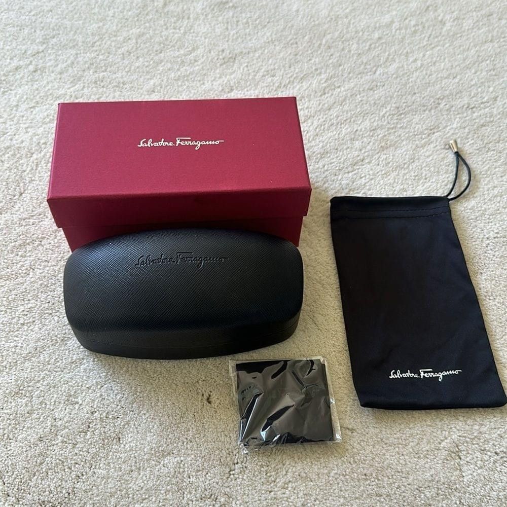 Salvatore Ferragamo Ferragamo Gancio 62mm Gradient Square Sunglasses Size ONE SIZE - 10 Thumbnail